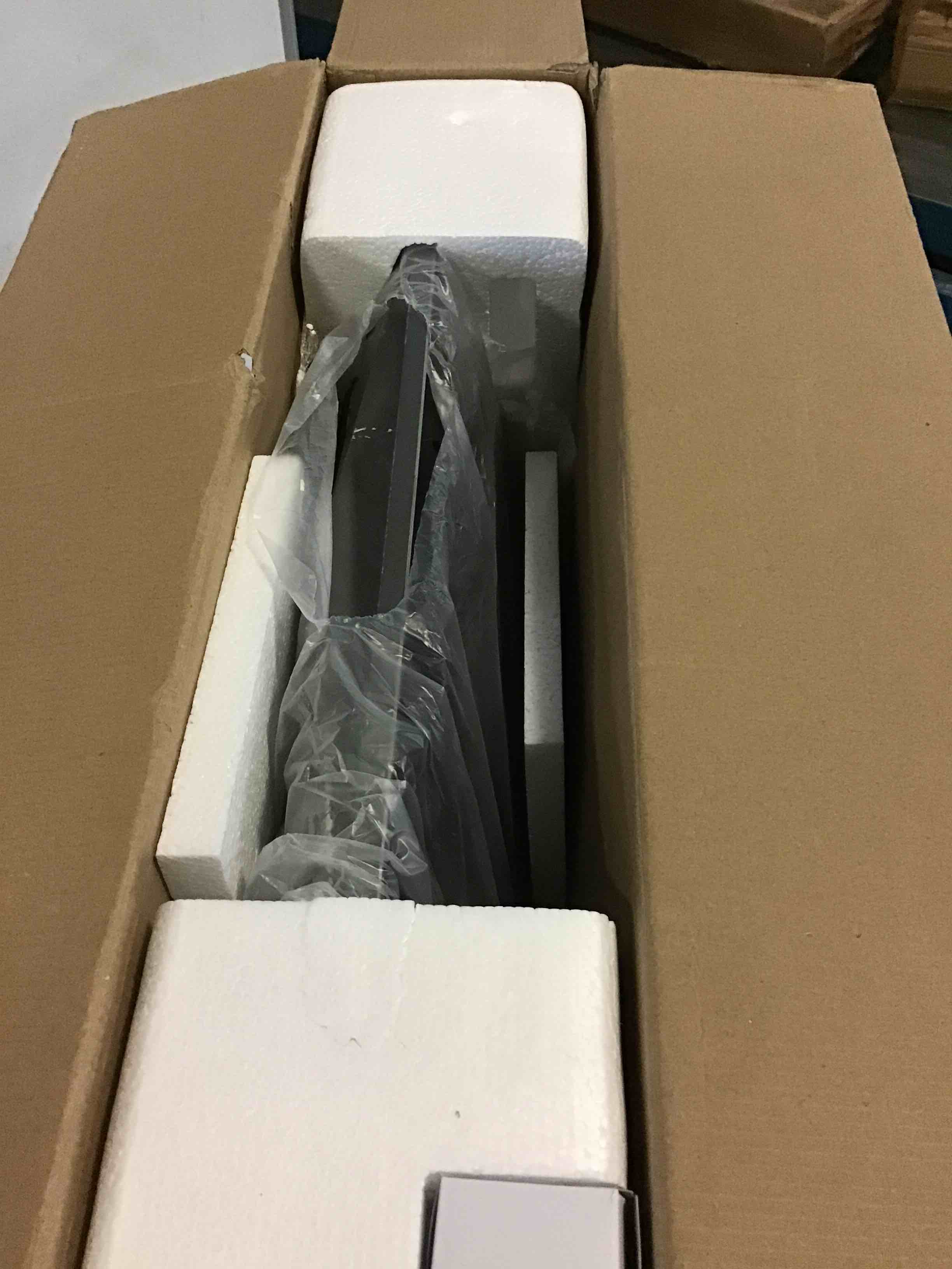 https://s3.amazonaws.com/lotting-images-prod/bidfta/RED5013245_1696335100363.jpeg