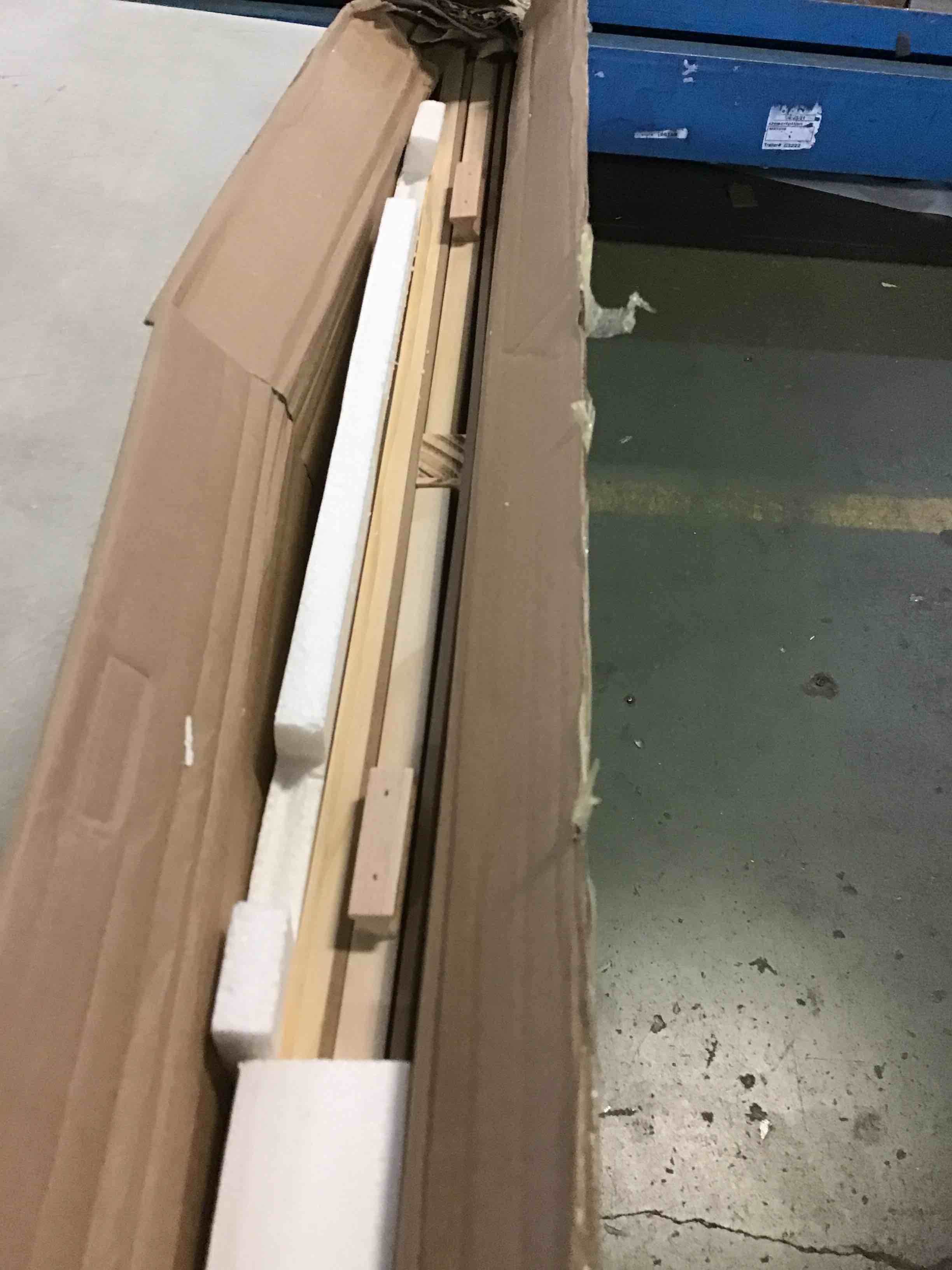 https://s3.amazonaws.com/lotting-images-prod/bidfta/RED5013328_1696349884939.jpeg