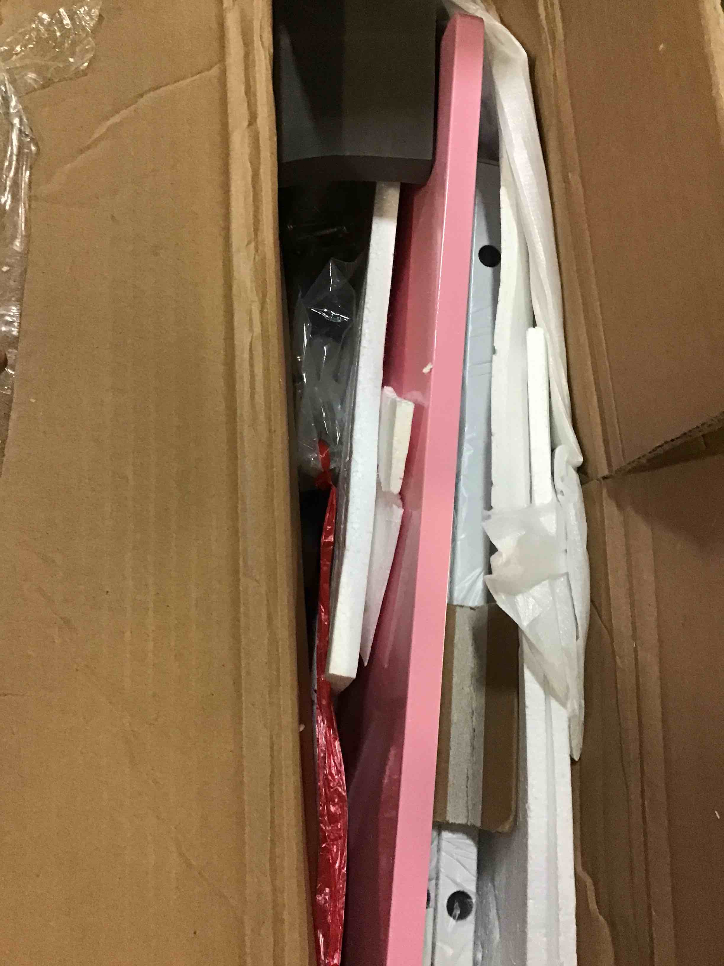 https://s3.amazonaws.com/lotting-images-prod/bidfta/RED5013518_1695144657892.jpeg