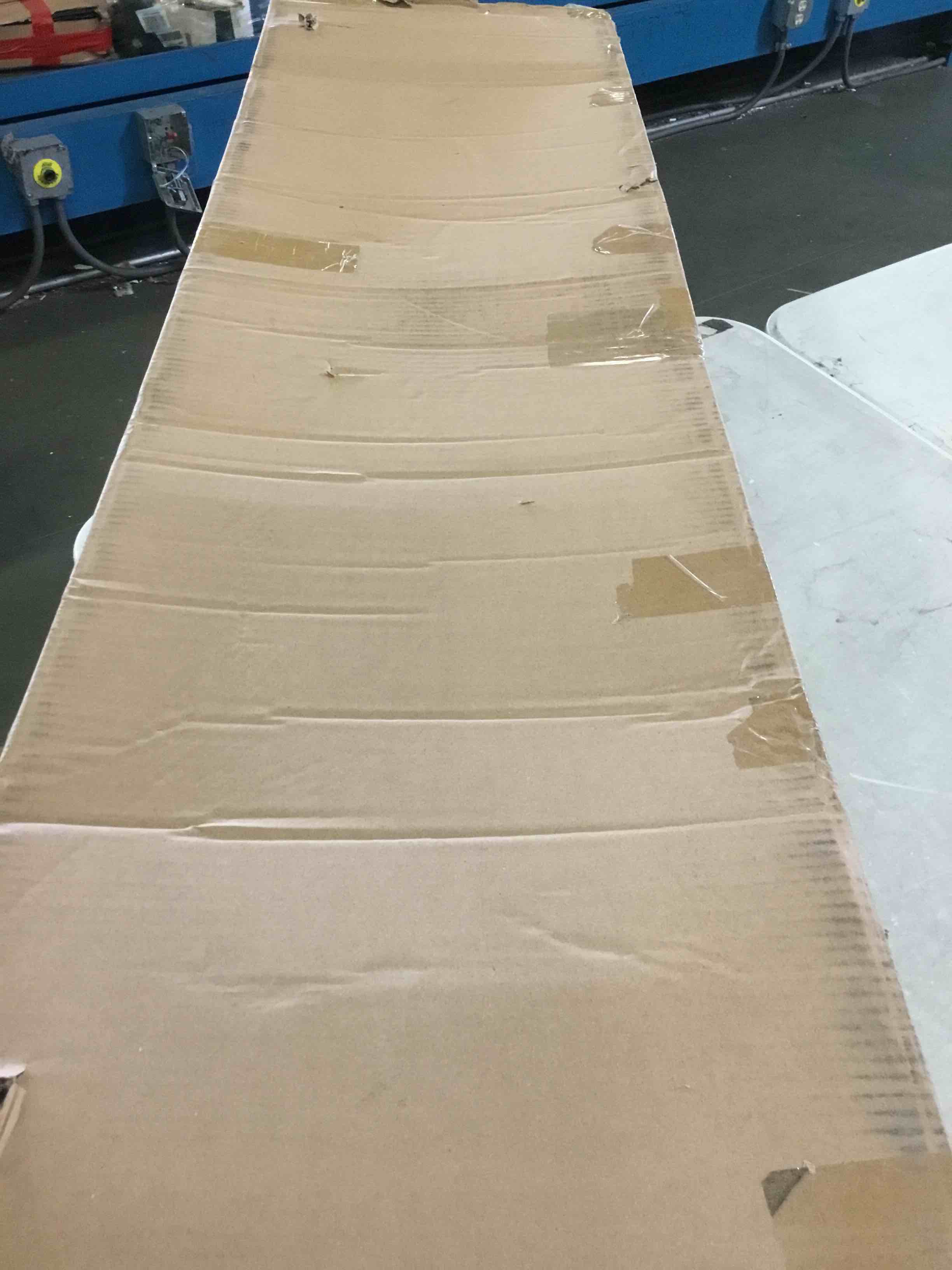 https://s3.amazonaws.com/lotting-images-prod/bidfta/RED5013904_1695316440775.jpeg