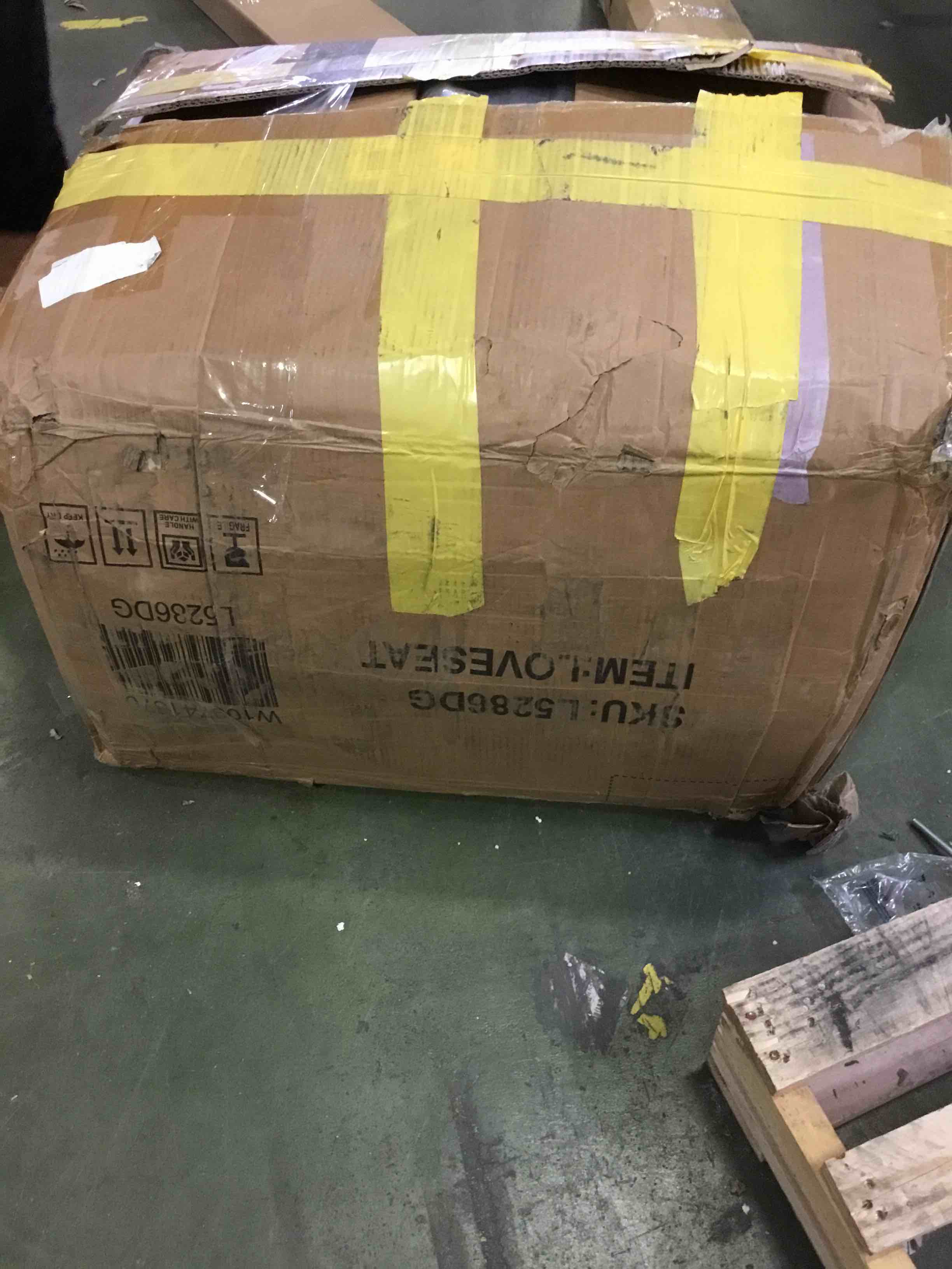 https://s3.amazonaws.com/lotting-images-prod/bidfta/RED5013930_1695320399456.jpeg
