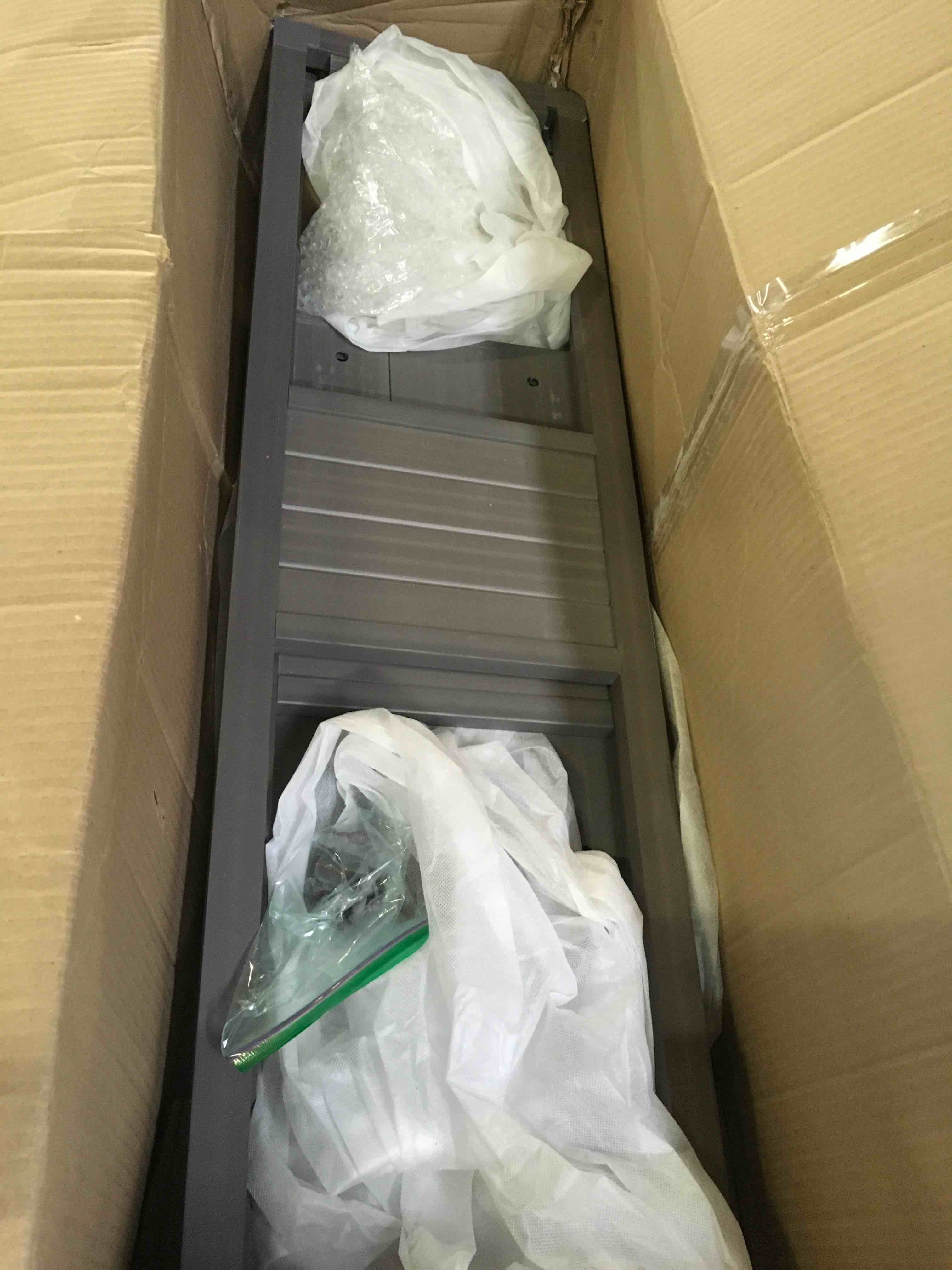 https://s3.amazonaws.com/lotting-images-prod/bidfta/RED5014267_1695656158743.jpeg