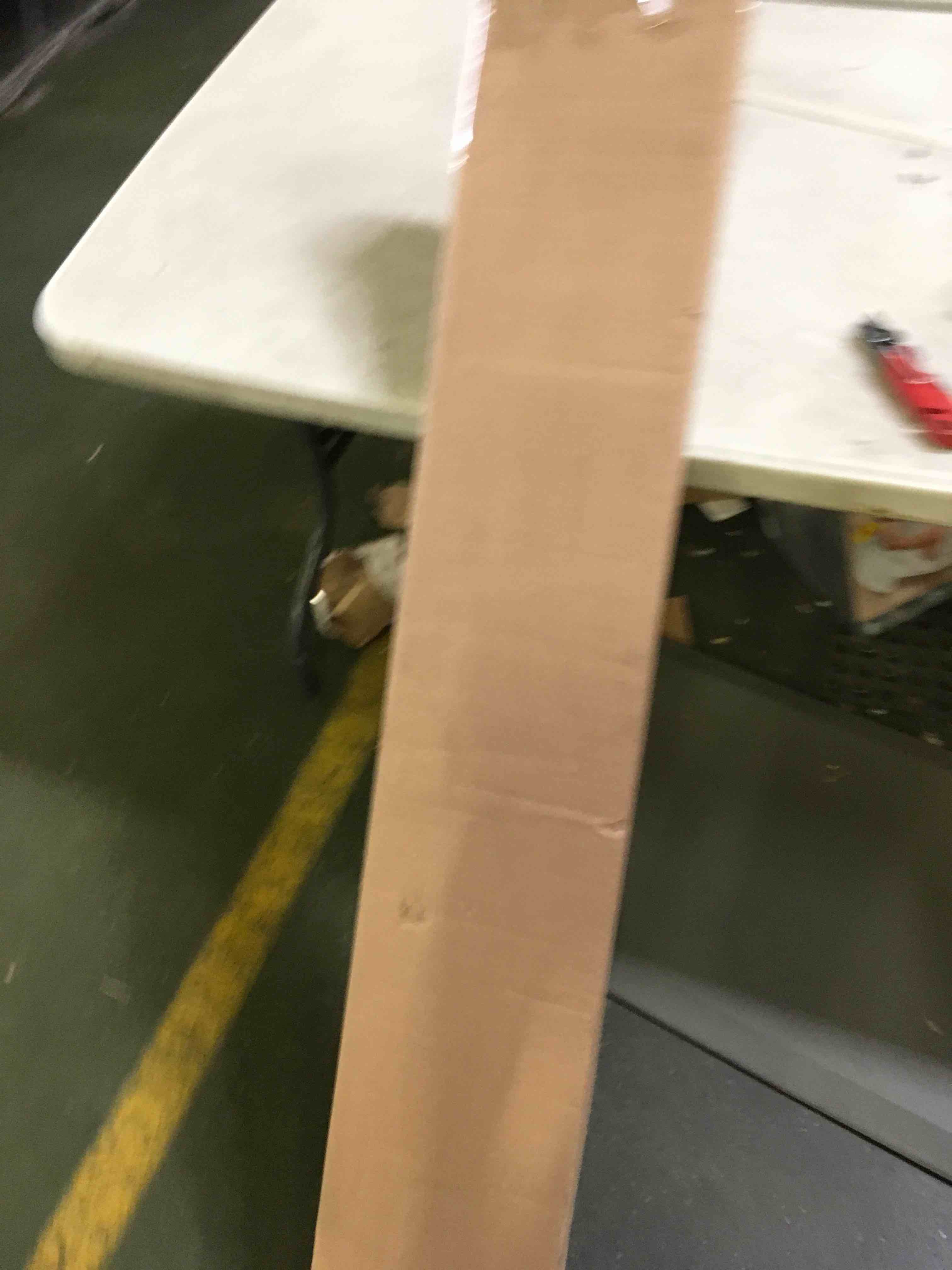 https://s3.amazonaws.com/lotting-images-prod/bidfta/RED5014359_1695673146919.jpeg