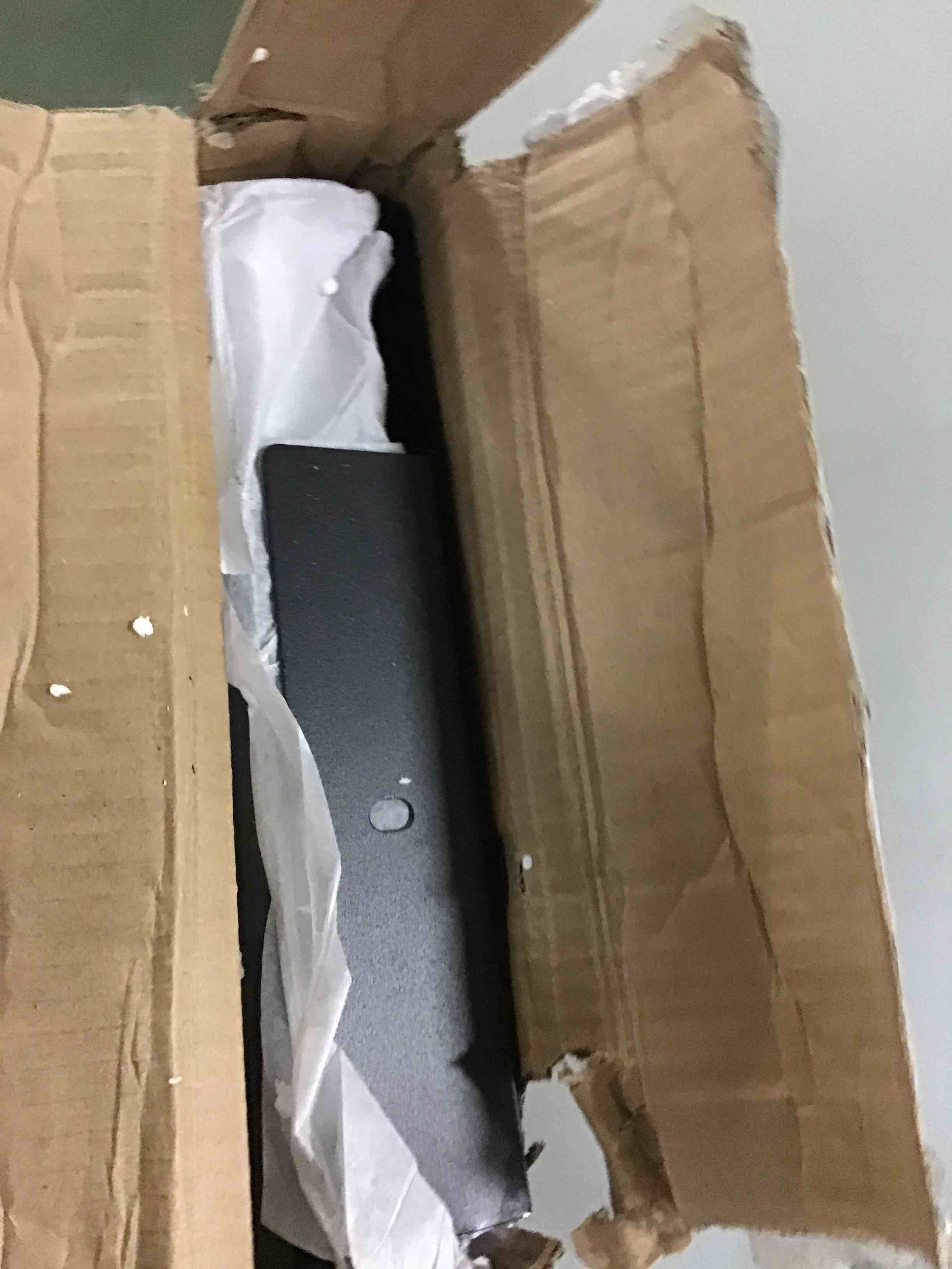 https://s3.amazonaws.com/lotting-images-prod/bidfta/RED5014606_1695815645898.jpeg