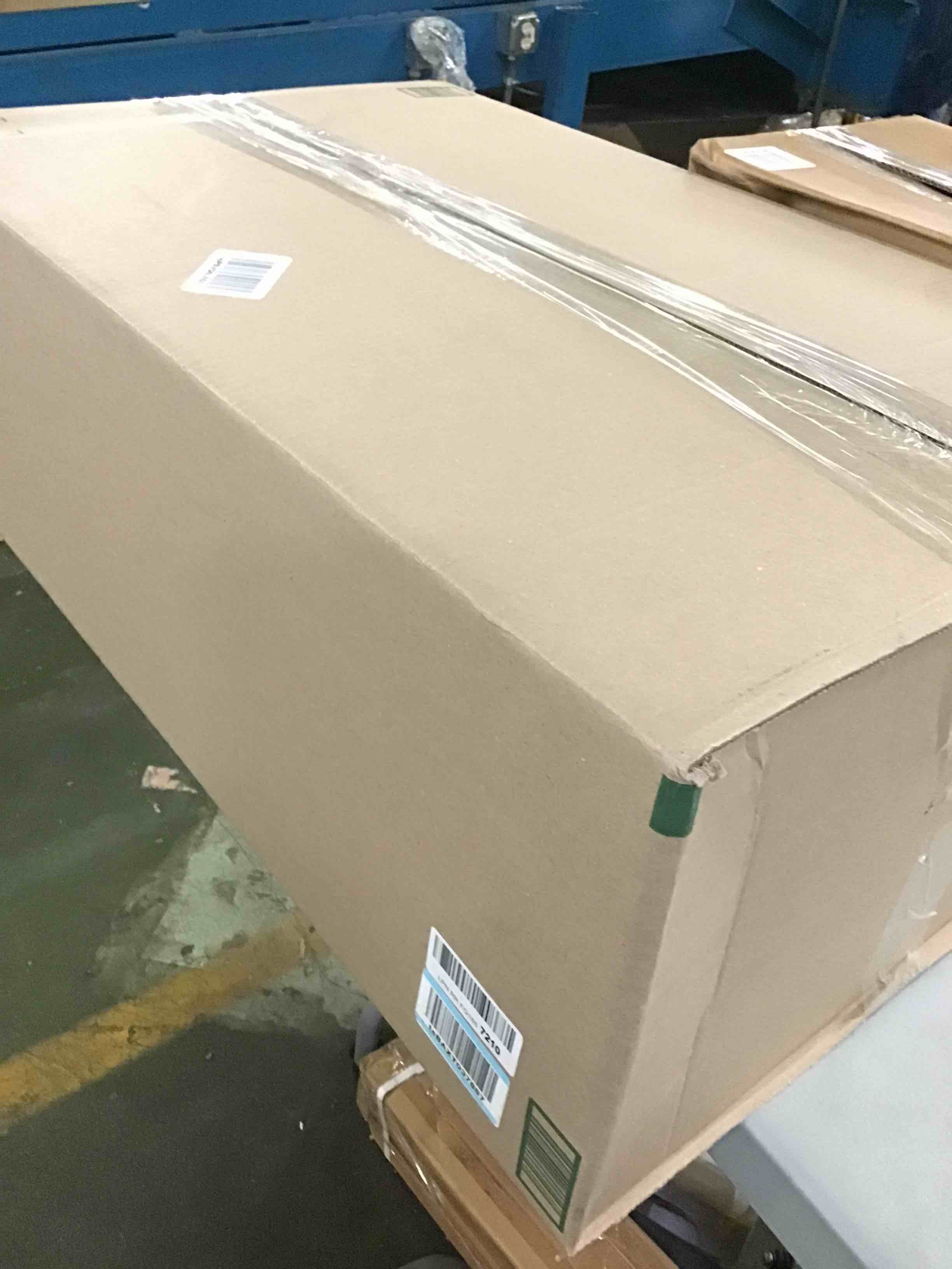 https://s3.amazonaws.com/lotting-images-prod/bidfta/RED5014697_1695829101821.jpeg