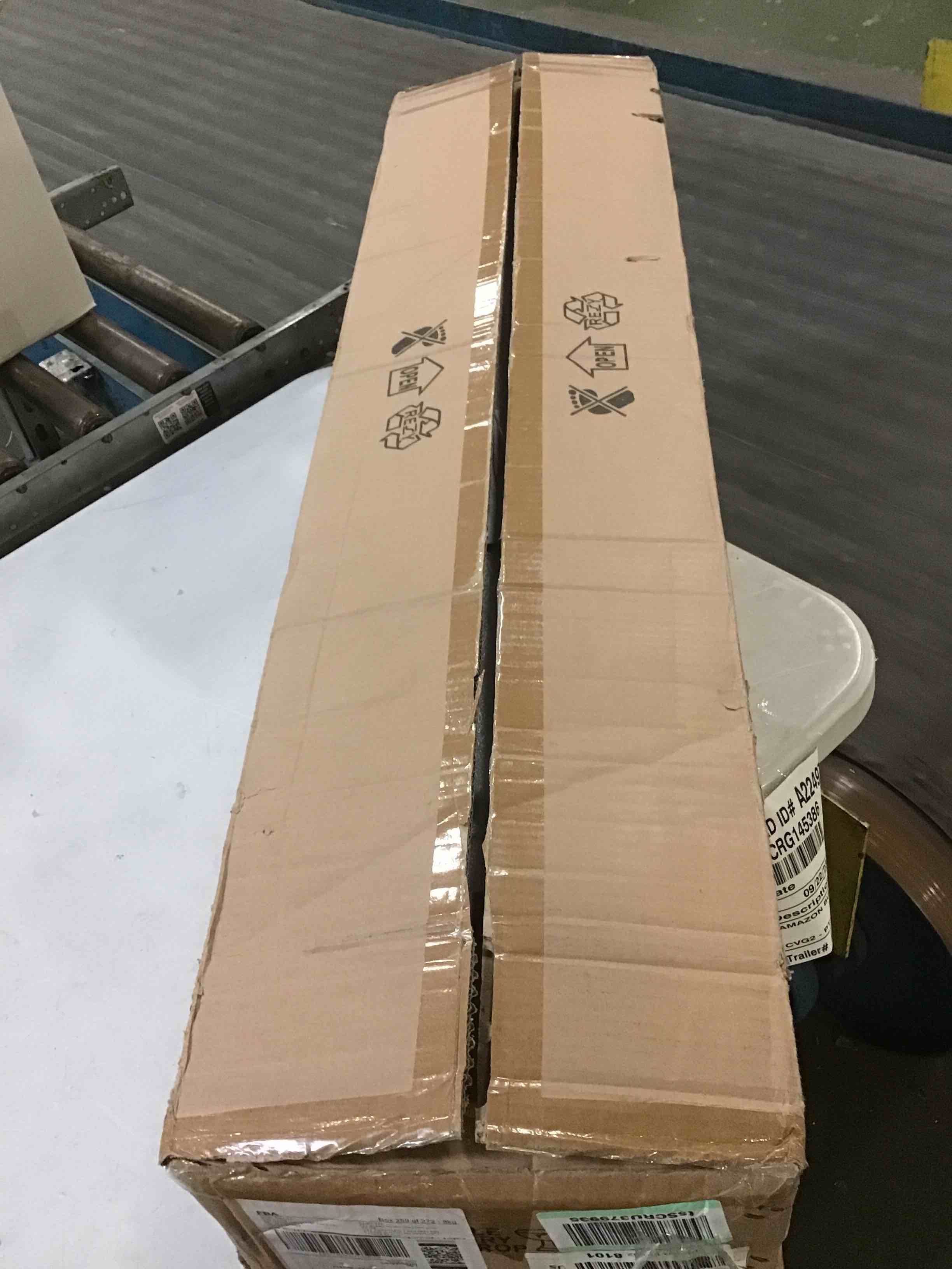 https://s3.amazonaws.com/lotting-images-prod/bidfta/RED5014827_1695901257392.jpeg