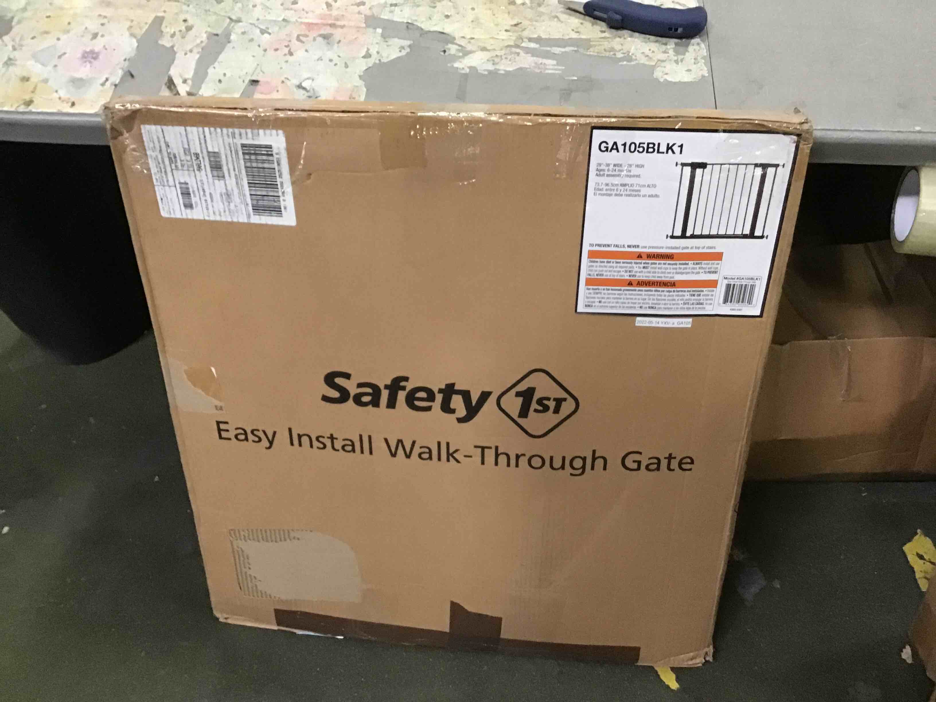 https://s3.amazonaws.com/lotting-images-prod/bidfta/RED5014953_1695390088579.jpeg