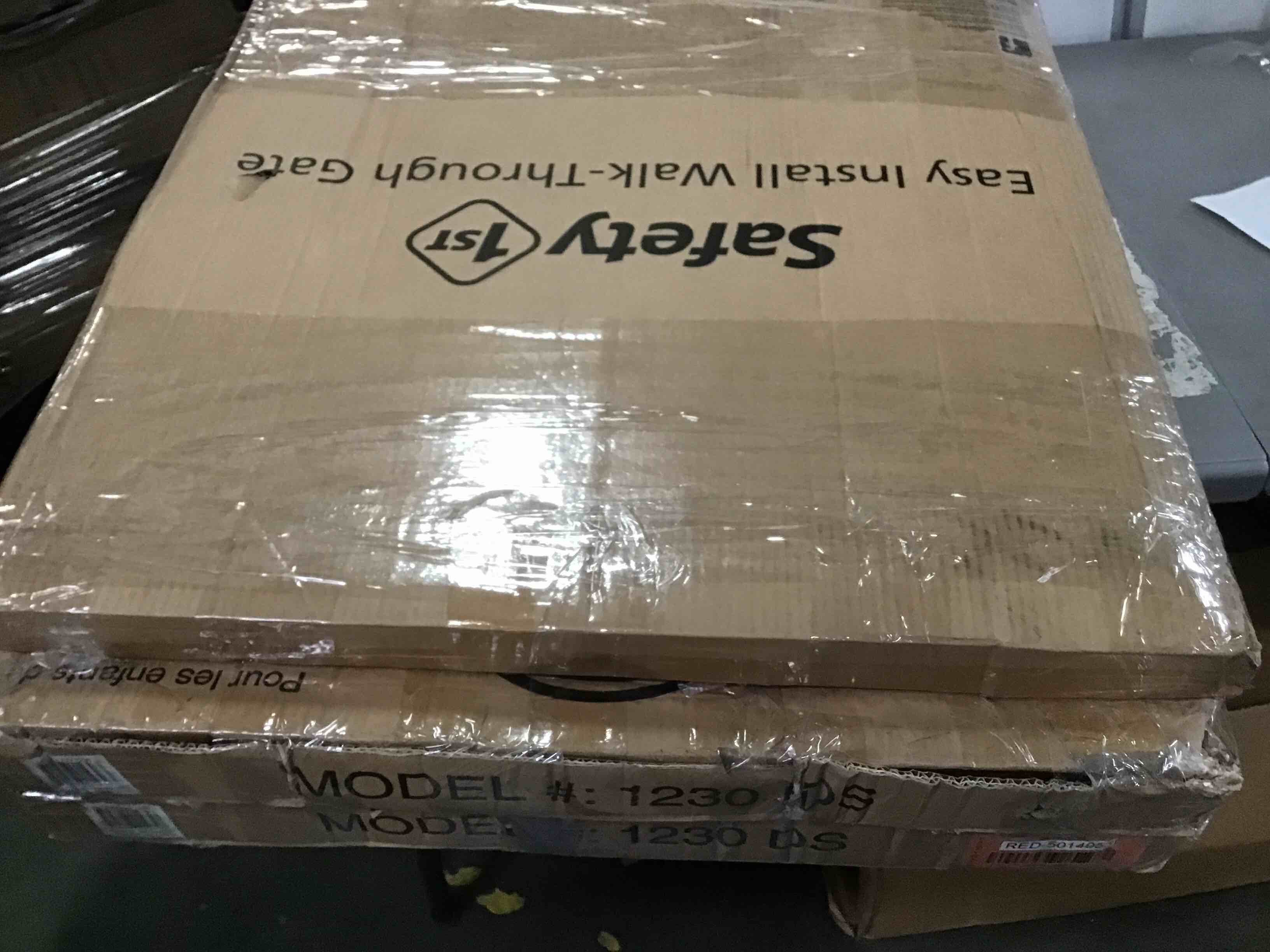 https://s3.amazonaws.com/lotting-images-prod/bidfta/RED5014953_1695390275655.jpeg