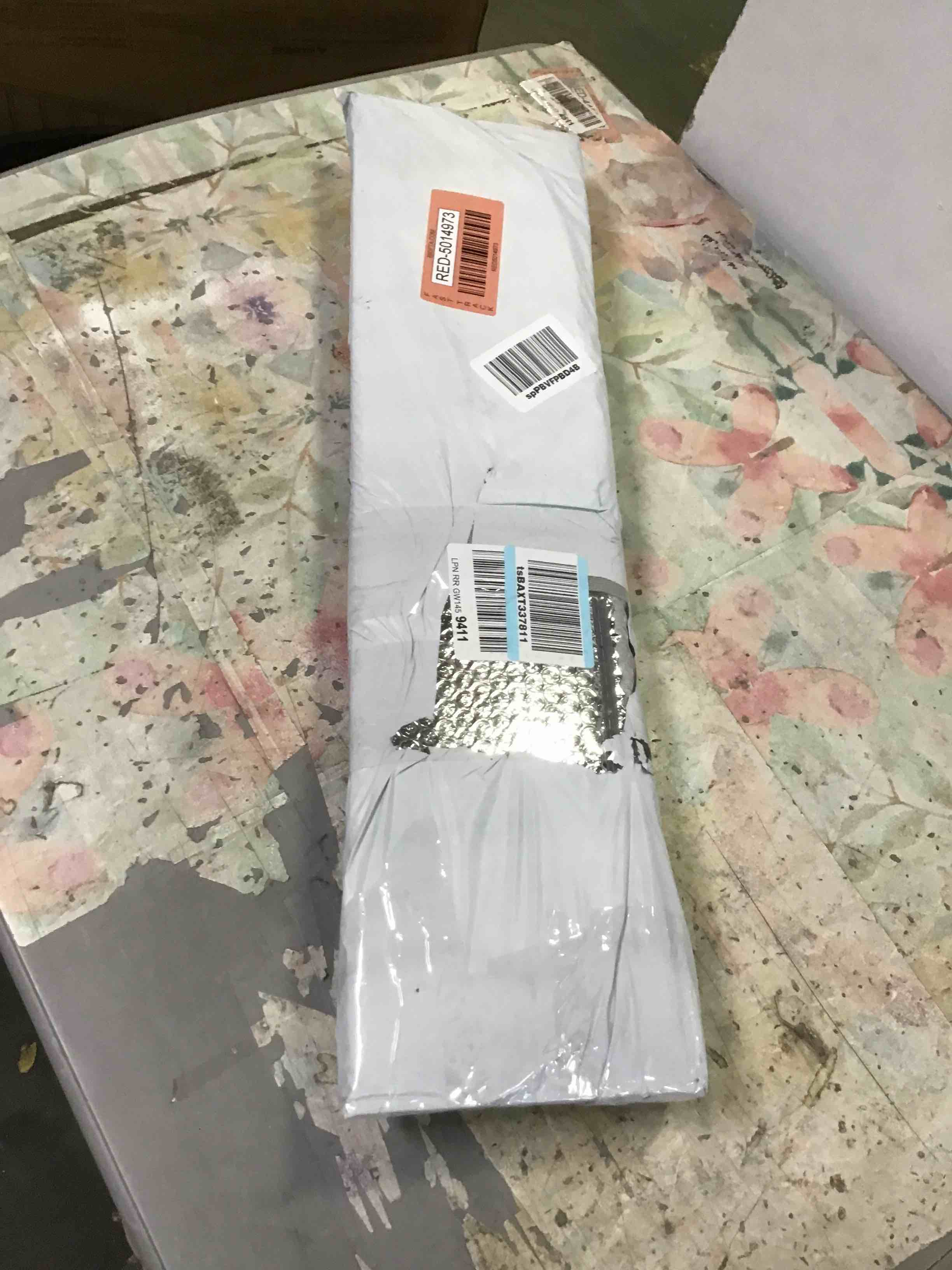 https://s3.amazonaws.com/lotting-images-prod/bidfta/RED5014973_1695396711121.jpeg