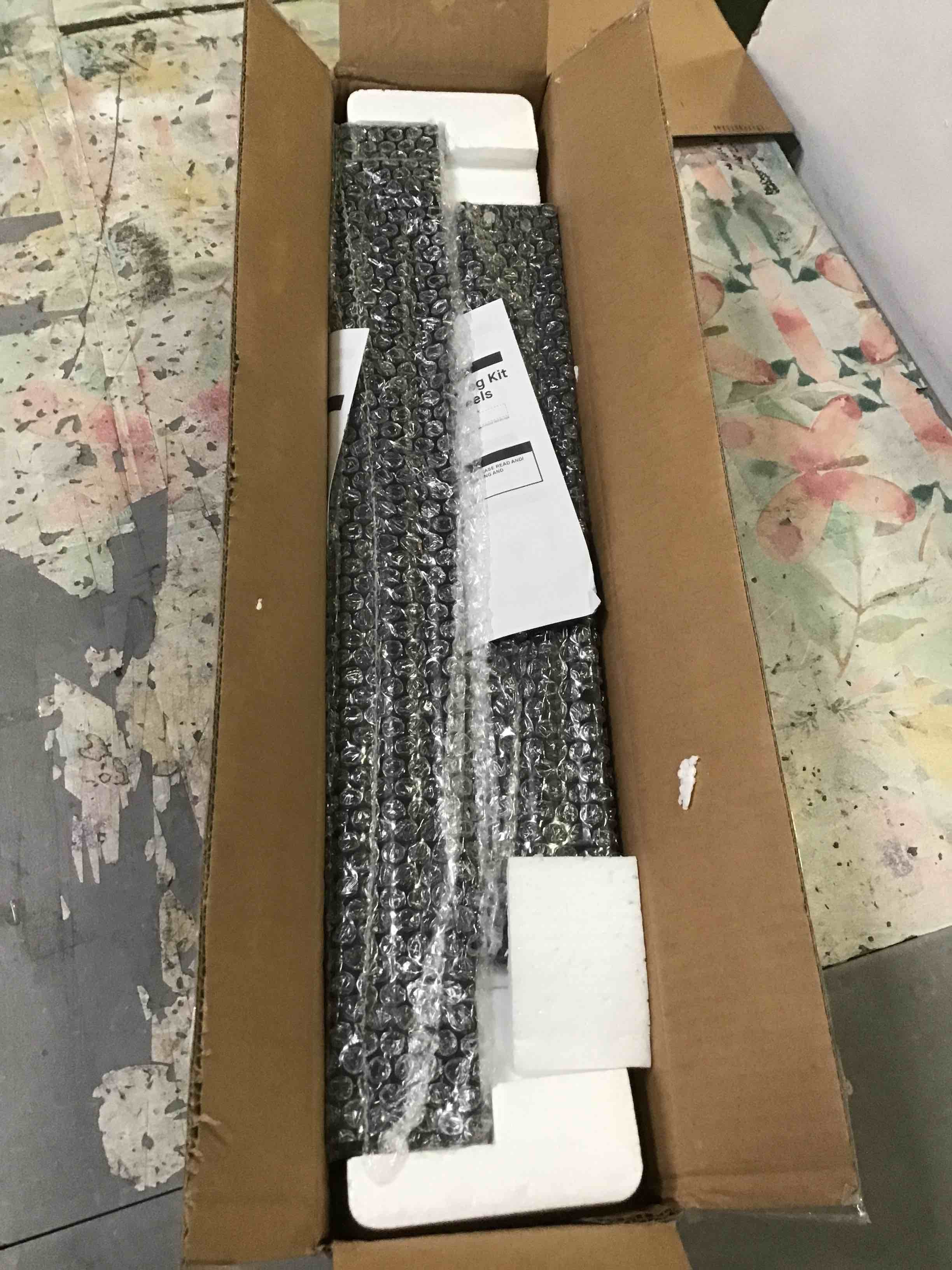 https://s3.amazonaws.com/lotting-images-prod/bidfta/RED5014987_1695400682122.jpeg