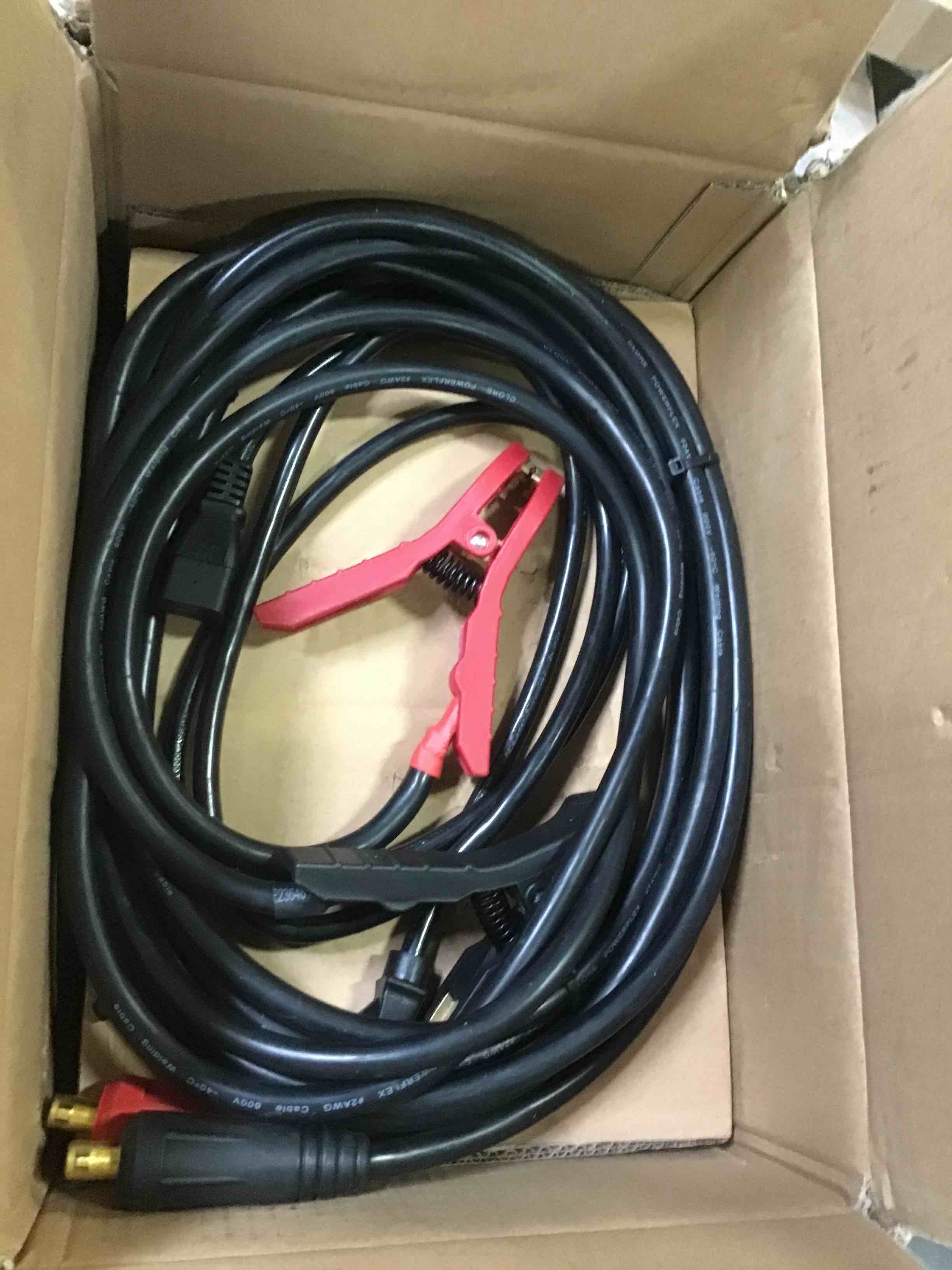 https://s3.amazonaws.com/lotting-images-prod/bidfta/RED5015004_1695405718935.jpeg