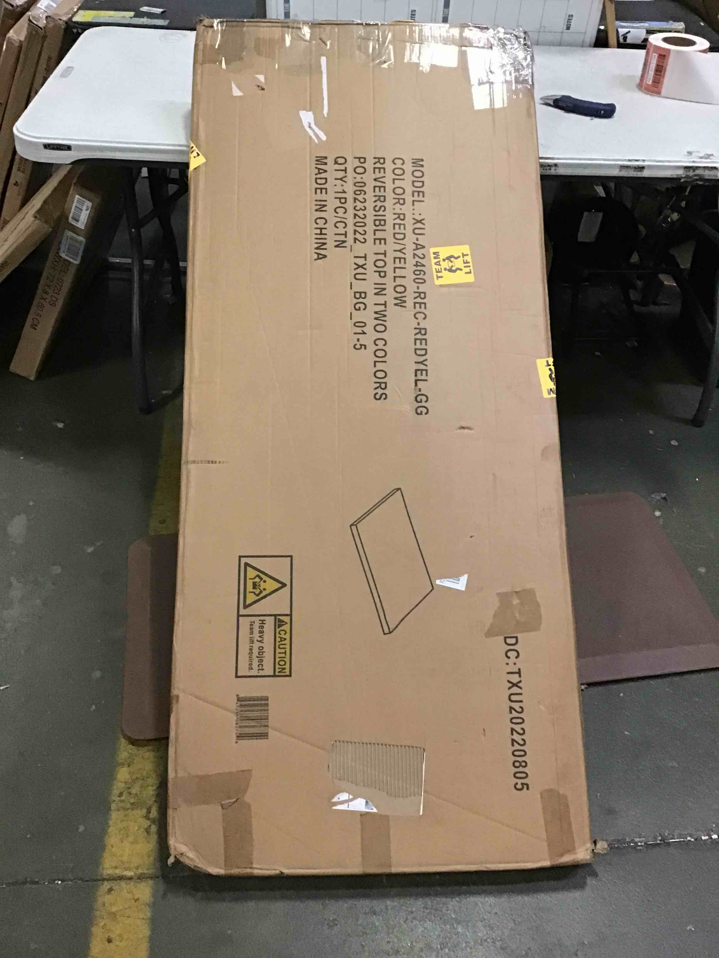https://s3.amazonaws.com/lotting-images-prod/bidfta/RED5015103_1695669628355.jpeg