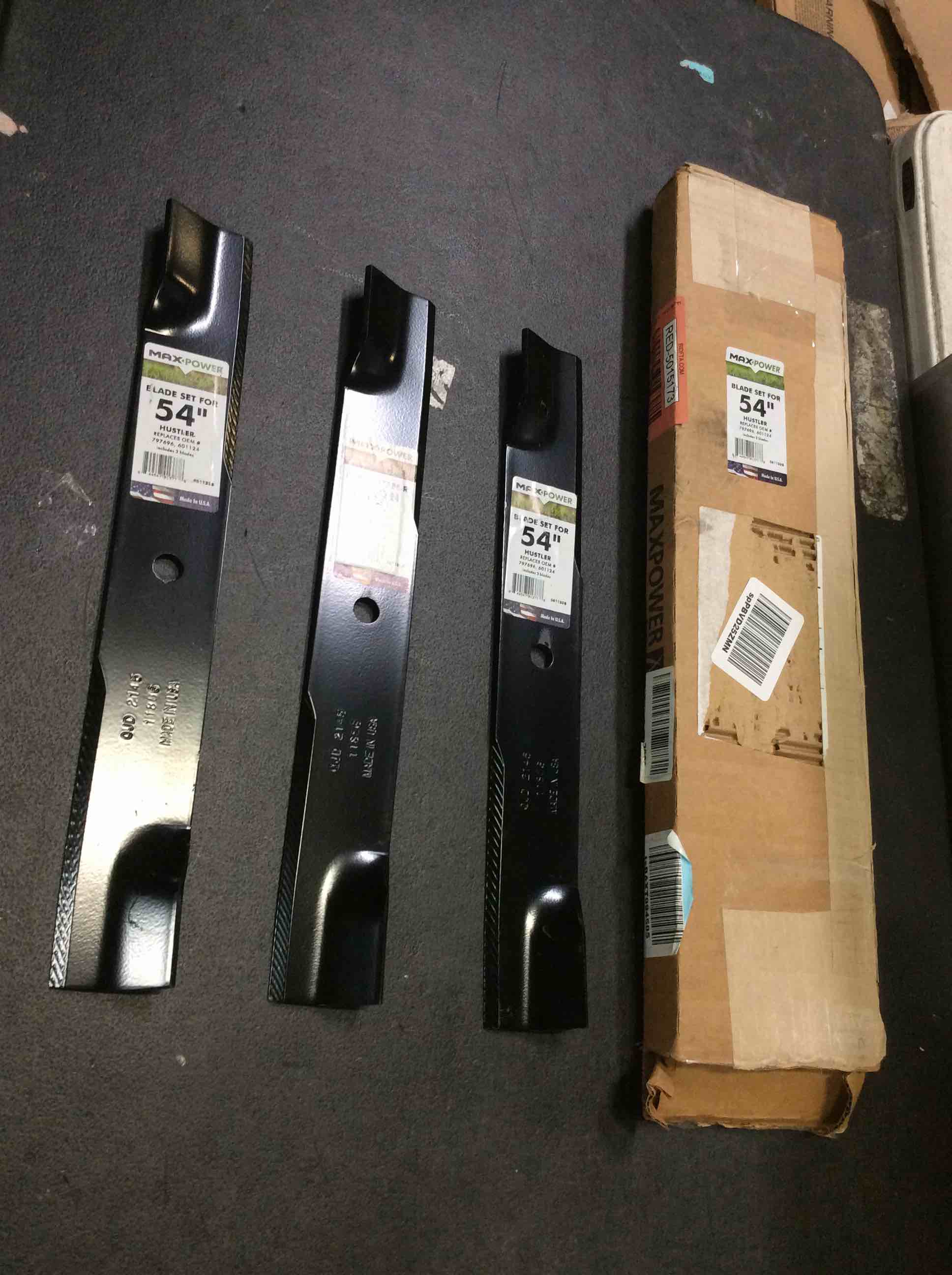 https://s3.amazonaws.com/lotting-images-prod/bidfta/RED5015173_1695753523141.jpeg