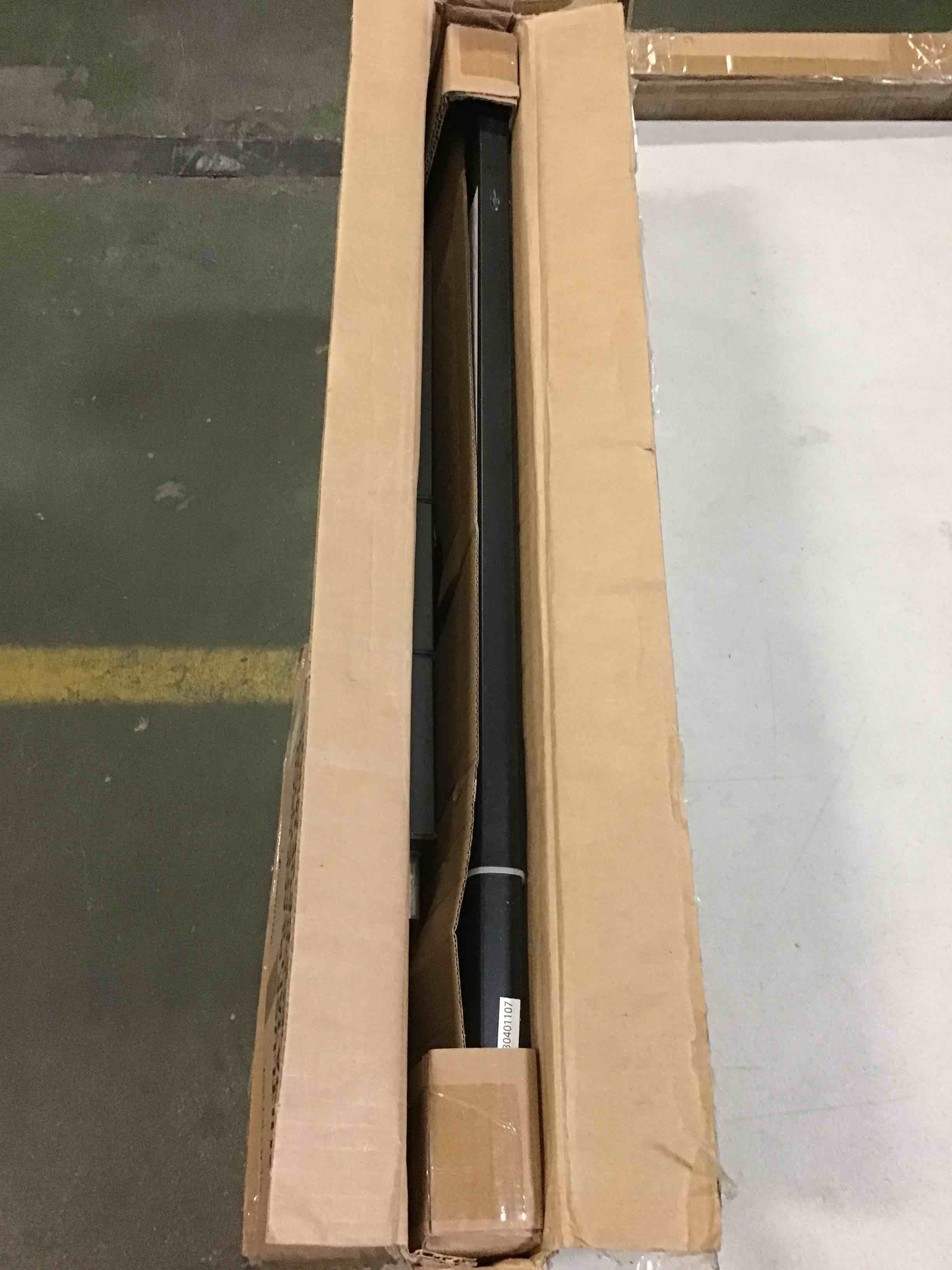 https://s3.amazonaws.com/lotting-images-prod/bidfta/RED5015197_1695818676494.jpeg