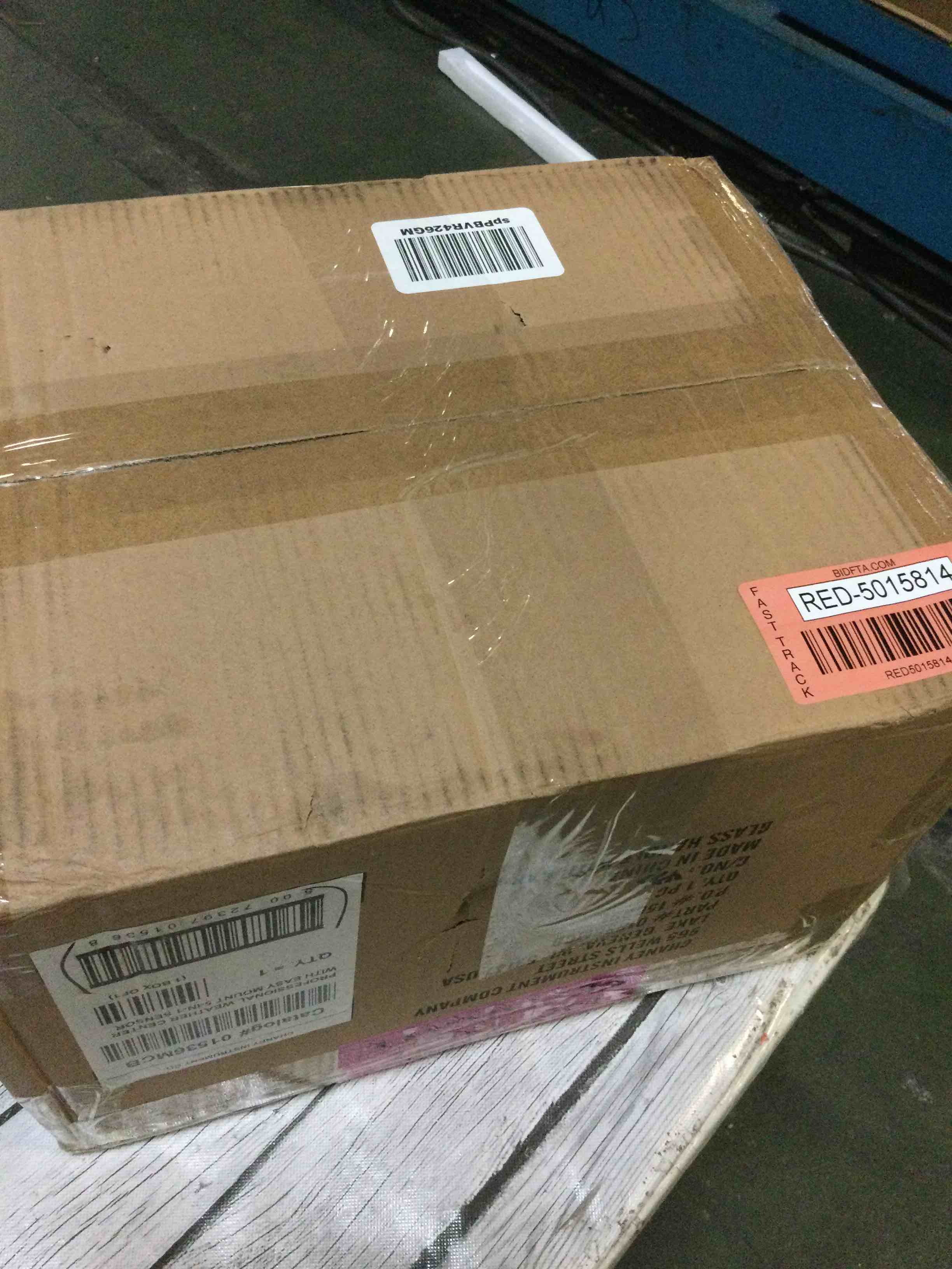 https://s3.amazonaws.com/lotting-images-prod/bidfta/RED5015814_1696595563649.jpeg
