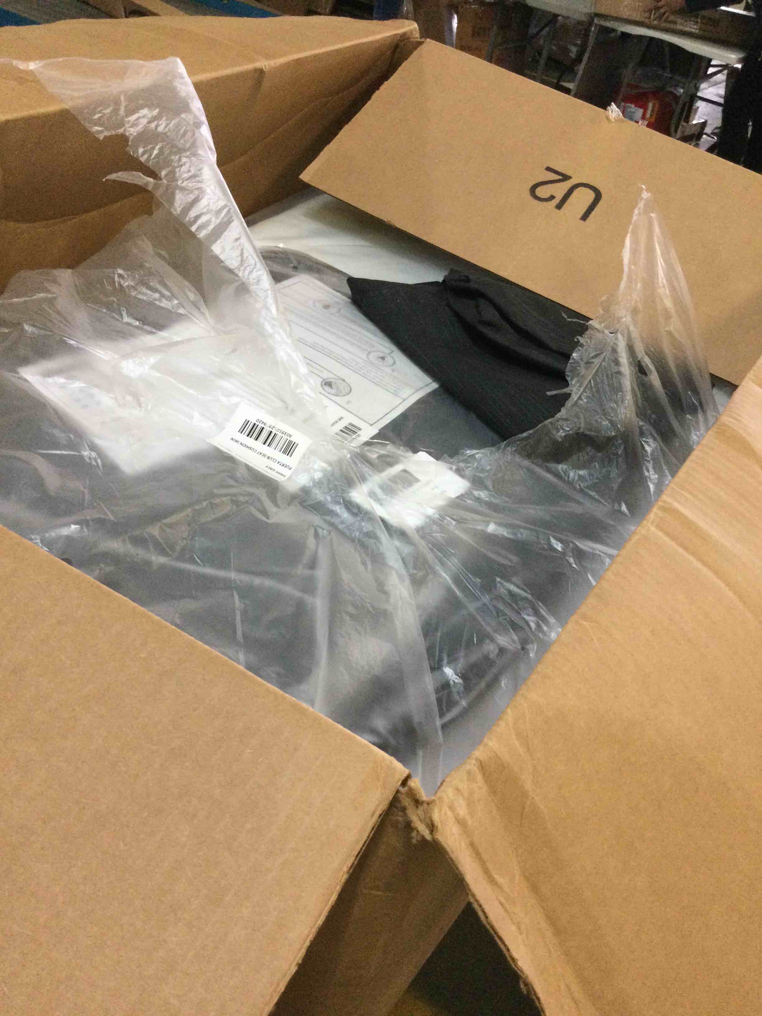 https://s3.amazonaws.com/lotting-images-prod/bidfta/RED5015863_1696604537334.jpeg