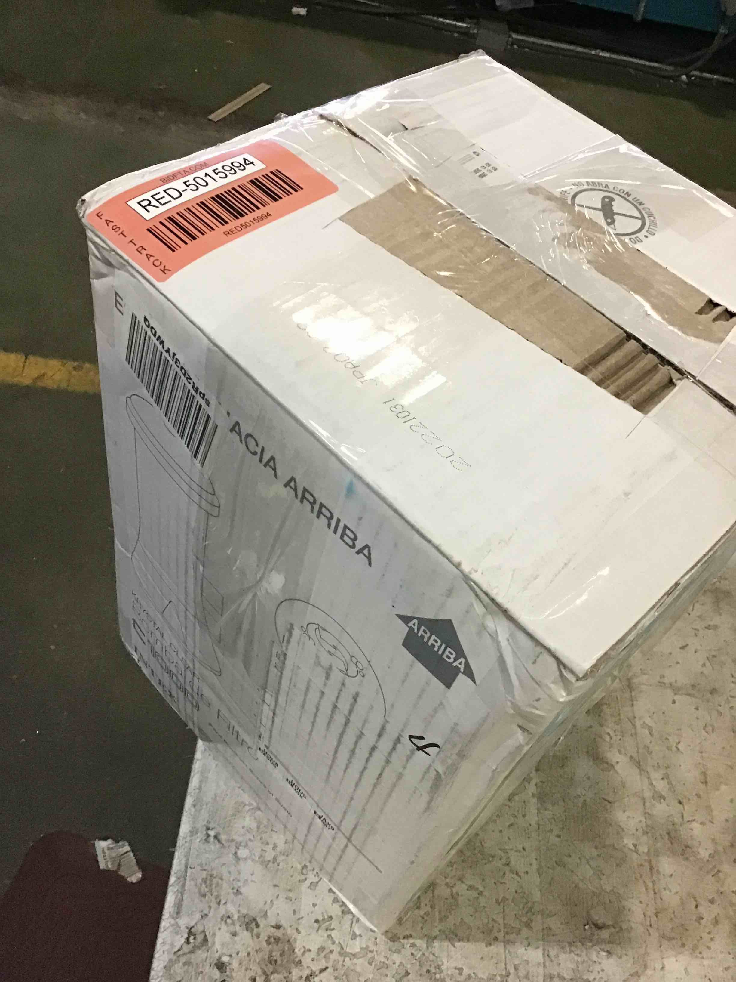 https://s3.amazonaws.com/lotting-images-prod/bidfta/RED5015994_1696857181739.jpeg