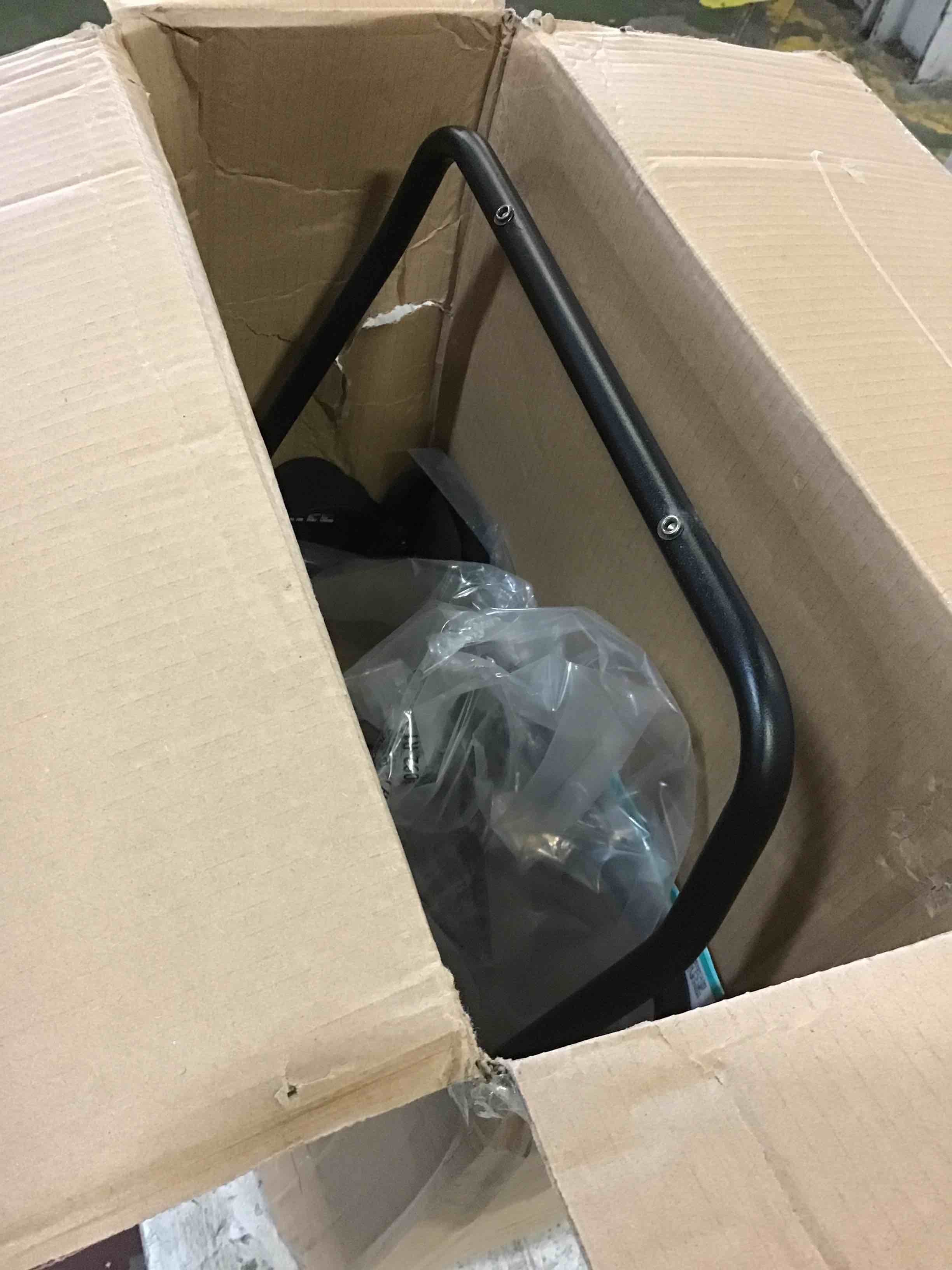 https://s3.amazonaws.com/lotting-images-prod/bidfta/RED5016020_1696862096151.jpeg