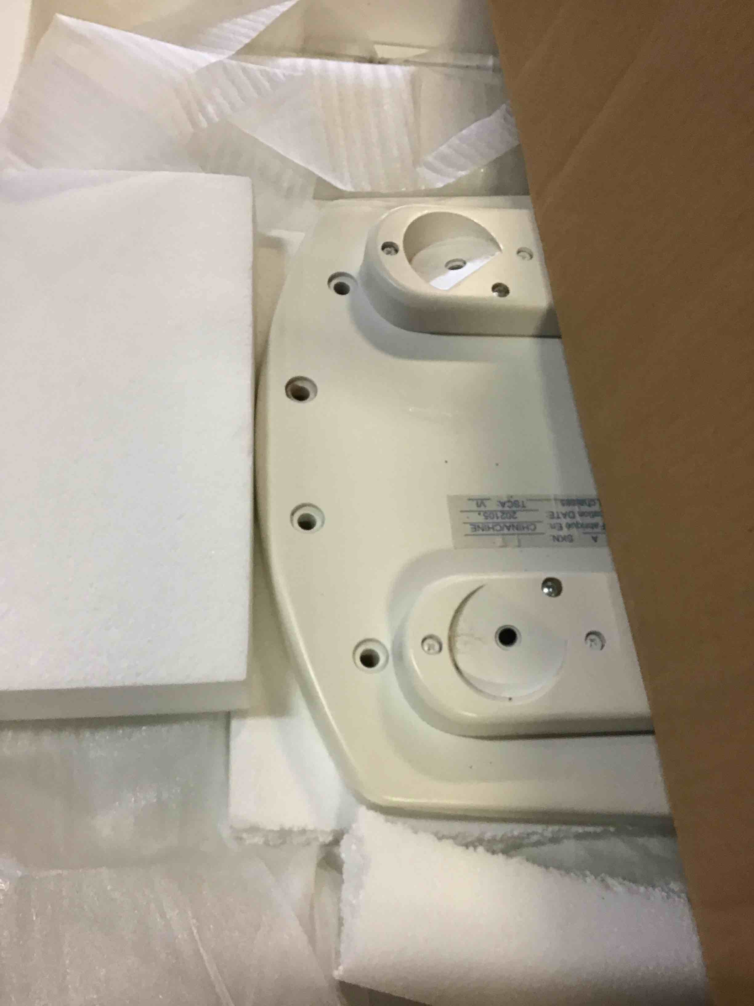 https://s3.amazonaws.com/lotting-images-prod/bidfta/RED5016051_1696868023752.jpeg