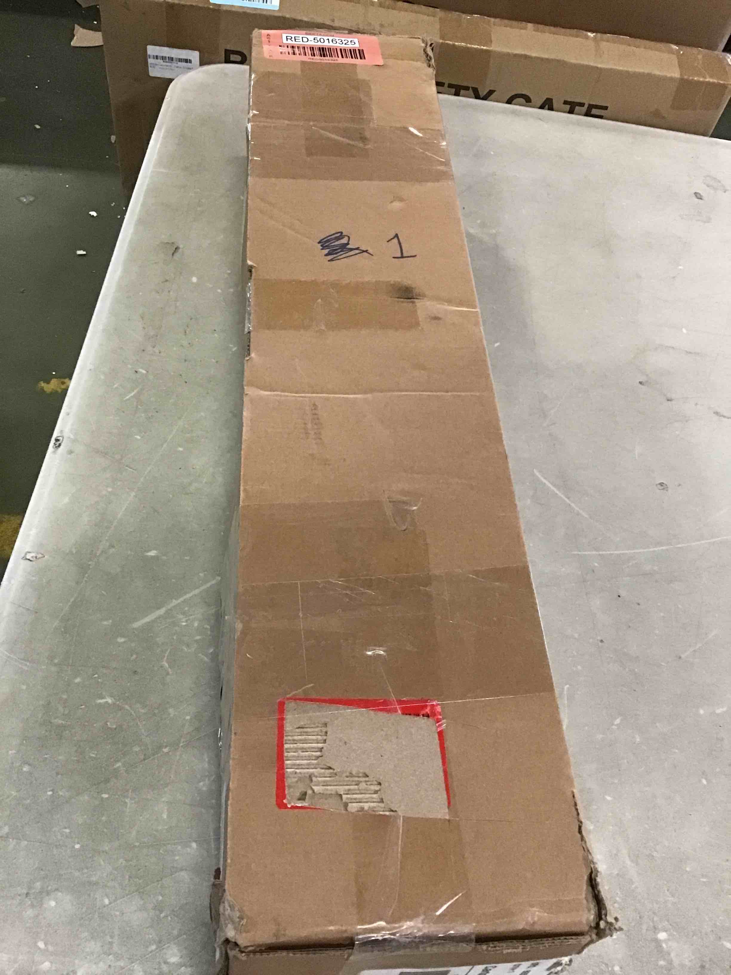 https://s3.amazonaws.com/lotting-images-prod/bidfta/RED5016325_1697030765005.jpeg