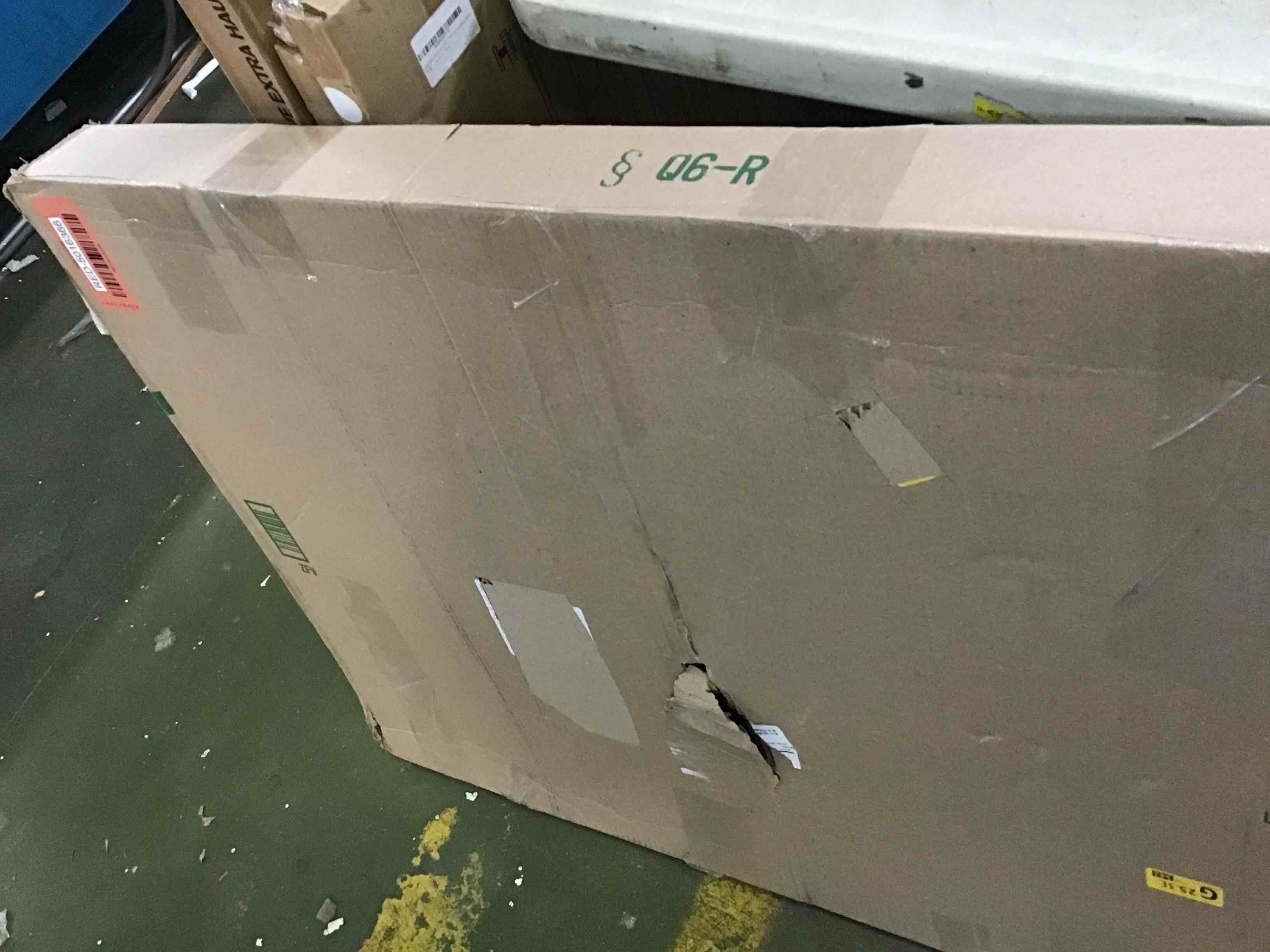 https://s3.amazonaws.com/lotting-images-prod/bidfta/RED5016366_1697038792422.jpeg