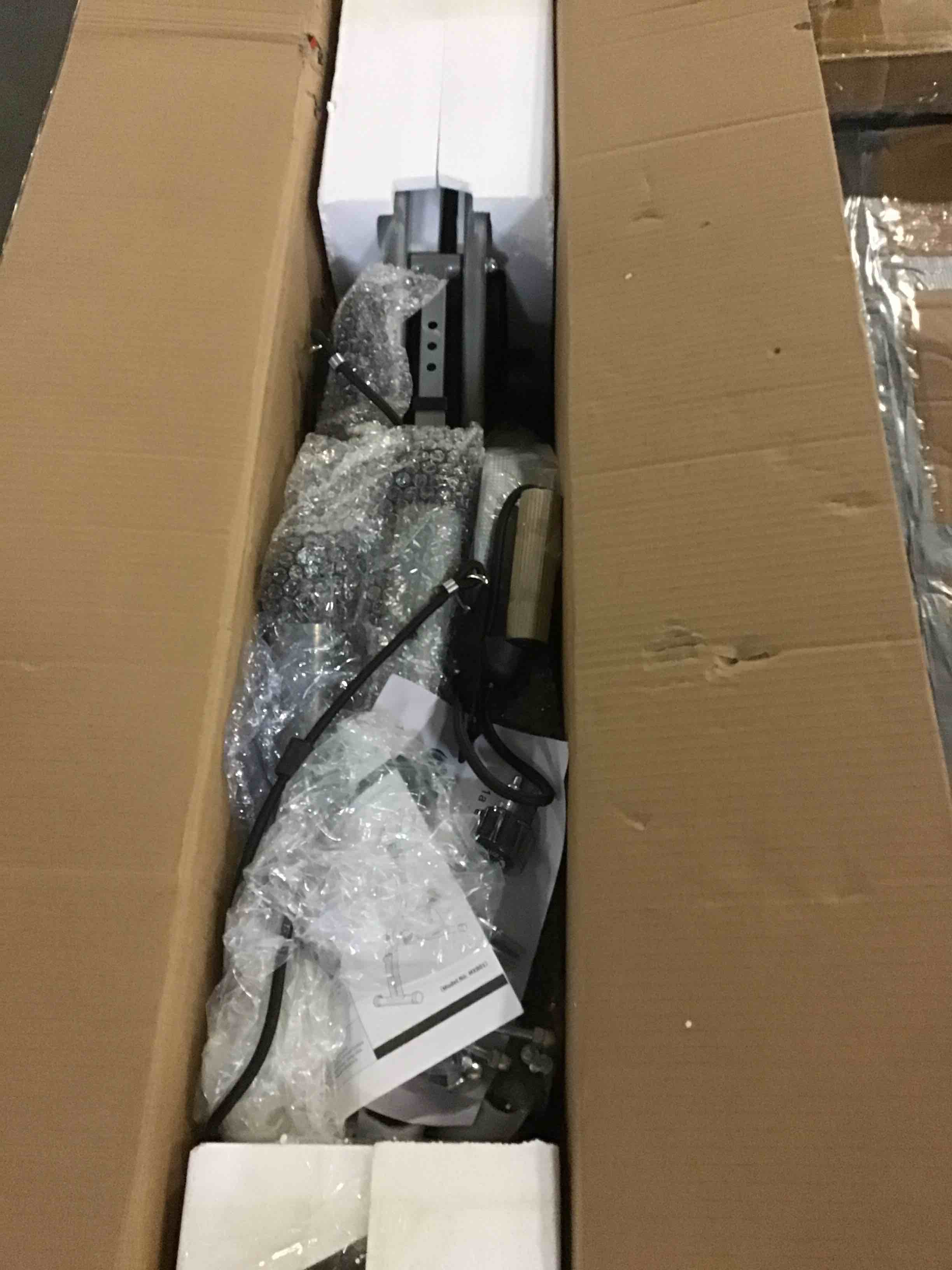 https://s3.amazonaws.com/lotting-images-prod/bidfta/RED5016446_1695381712203.jpeg