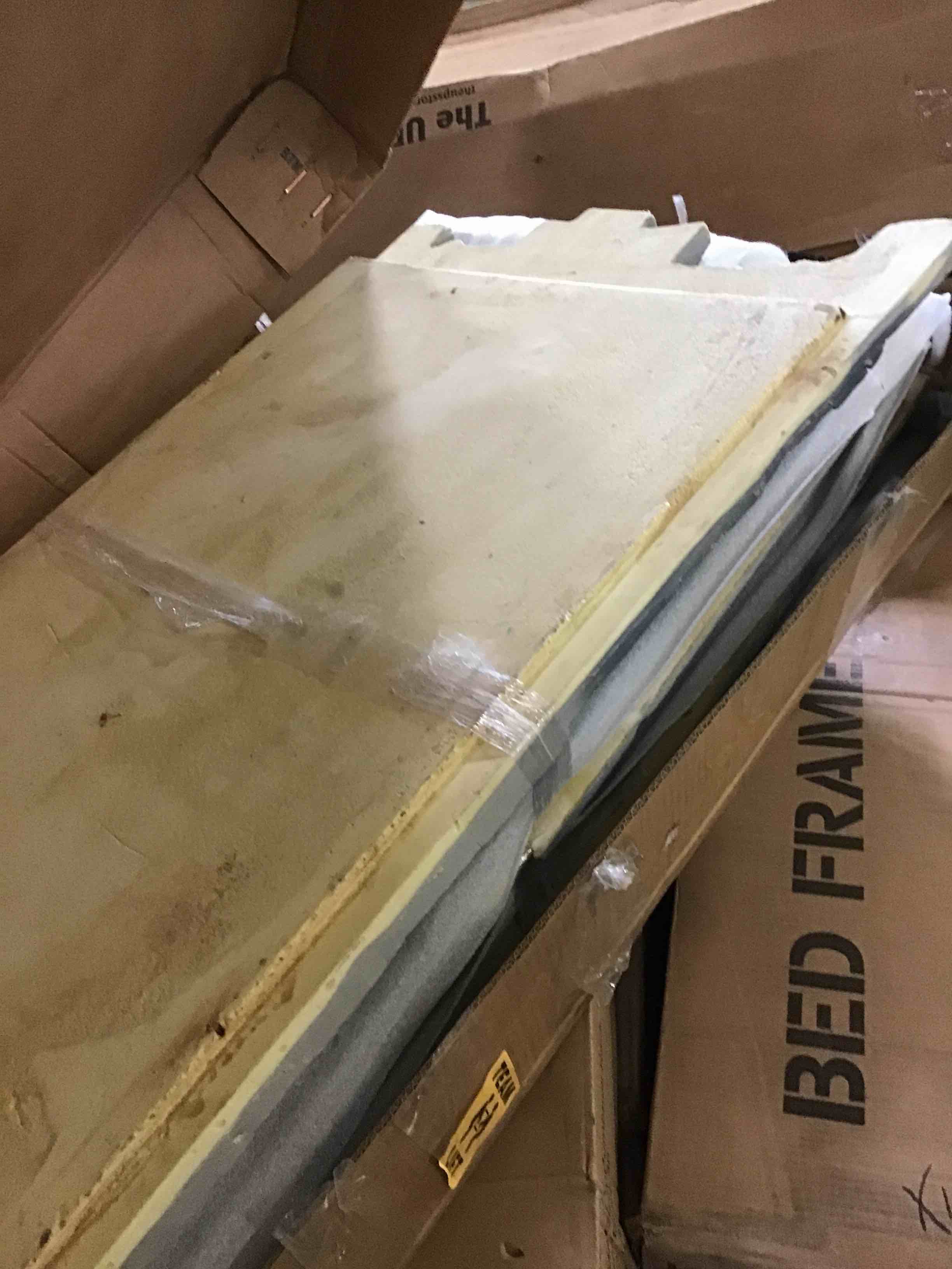 https://s3.amazonaws.com/lotting-images-prod/bidfta/RED5016504_1695390528679.jpeg