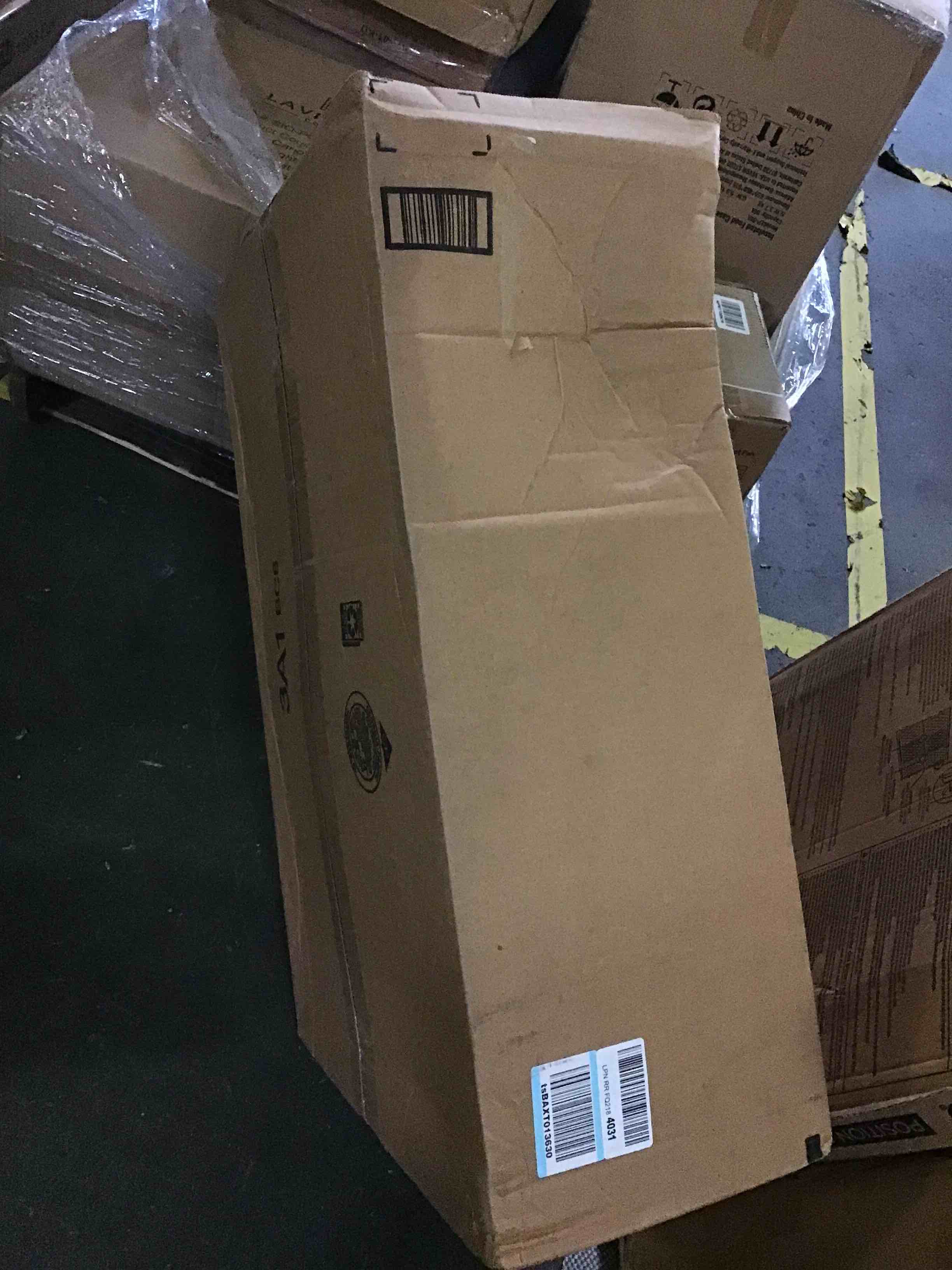https://s3.amazonaws.com/lotting-images-prod/bidfta/RED5016557_1695399162213.jpeg