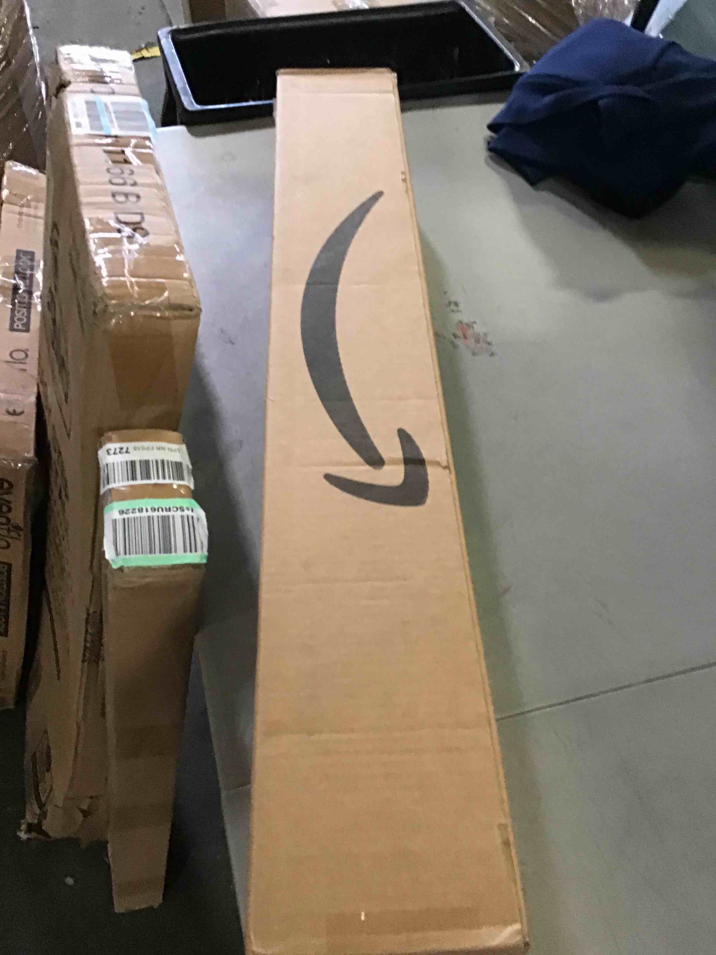 https://s3.amazonaws.com/lotting-images-prod/bidfta/RED5016579_1695404465480.jpeg