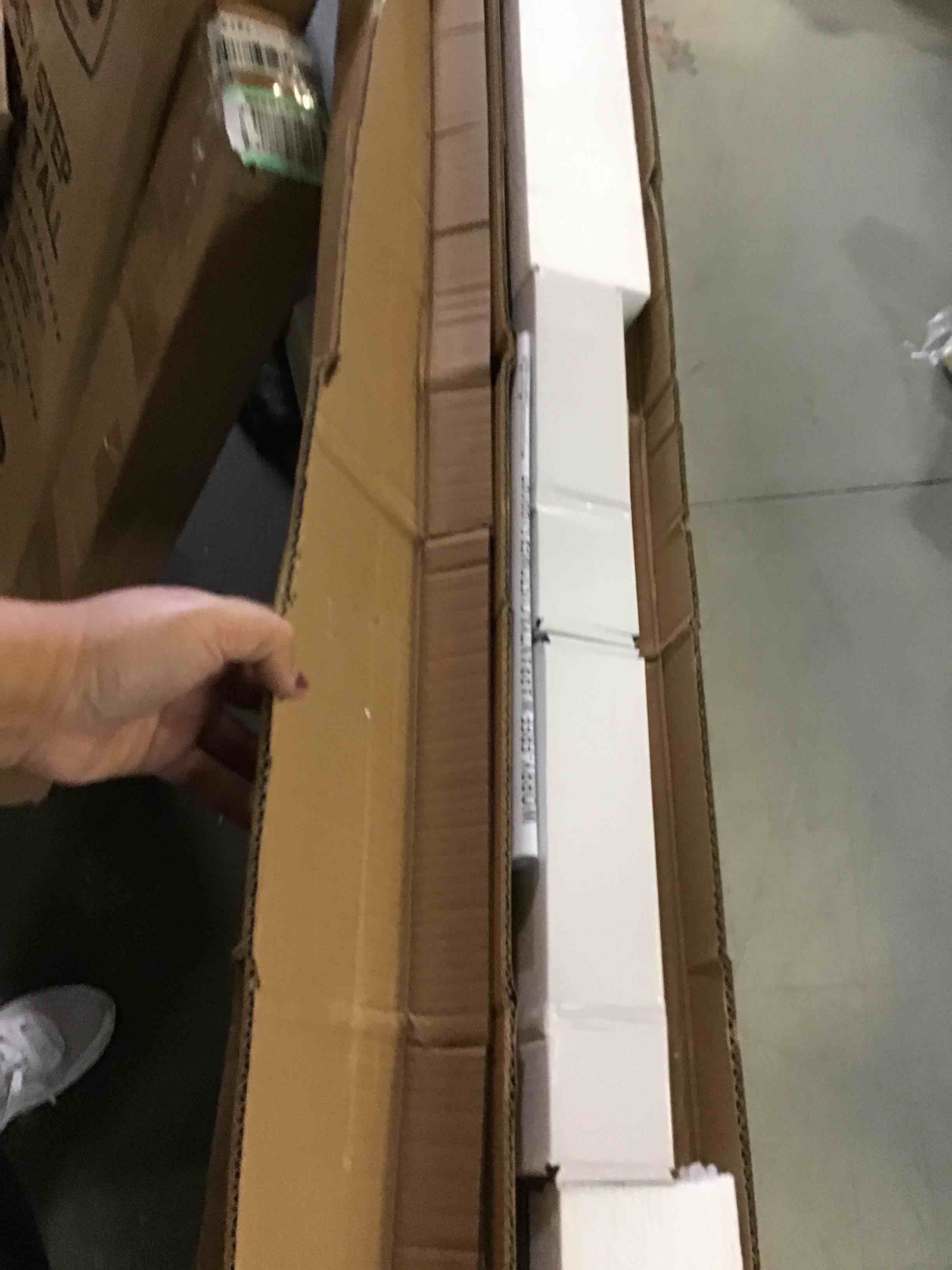 https://s3.amazonaws.com/lotting-images-prod/bidfta/RED5016580_1695404586863.jpeg
