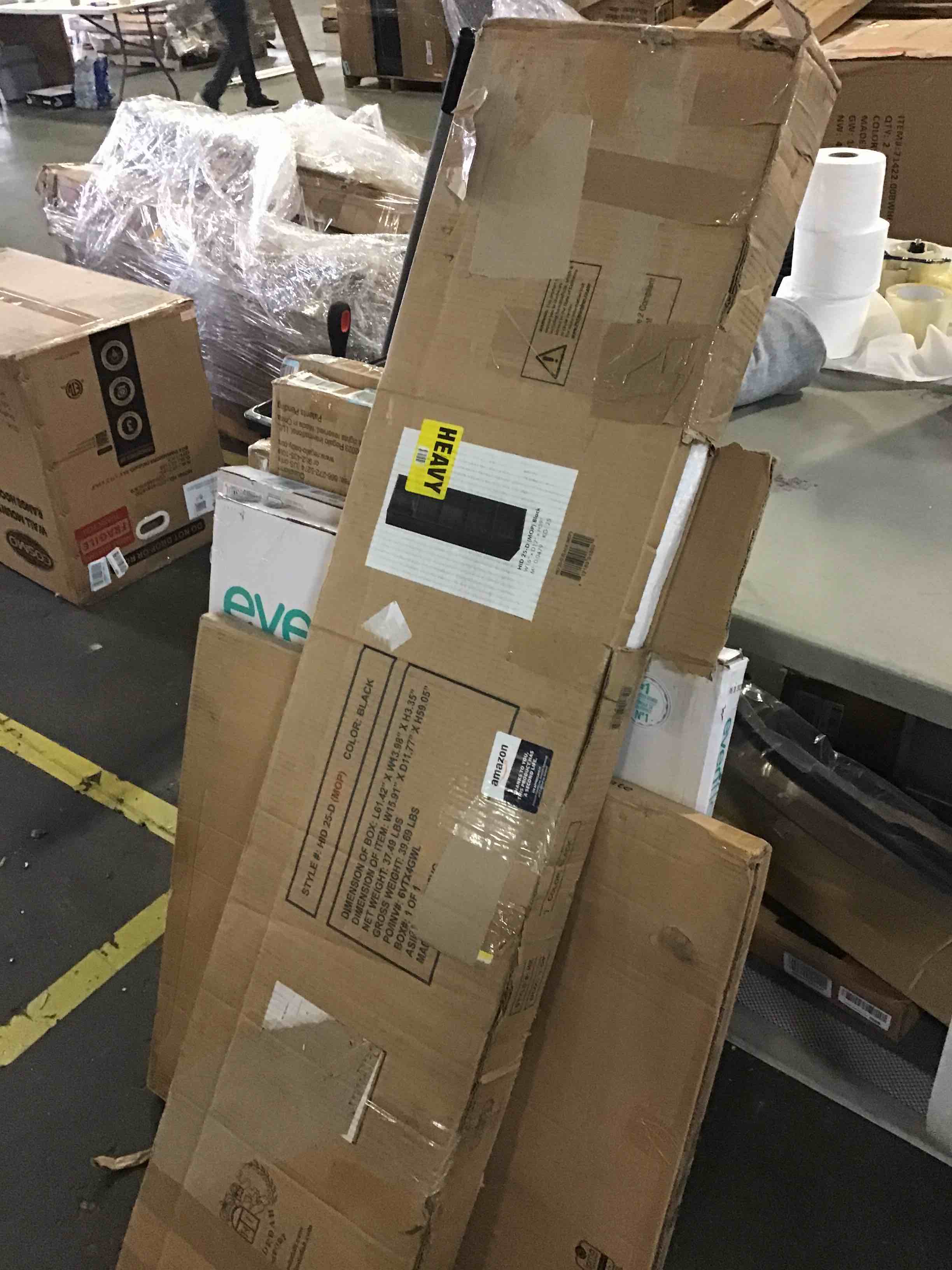 https://s3.amazonaws.com/lotting-images-prod/bidfta/RED5016696_1695647671824.jpeg