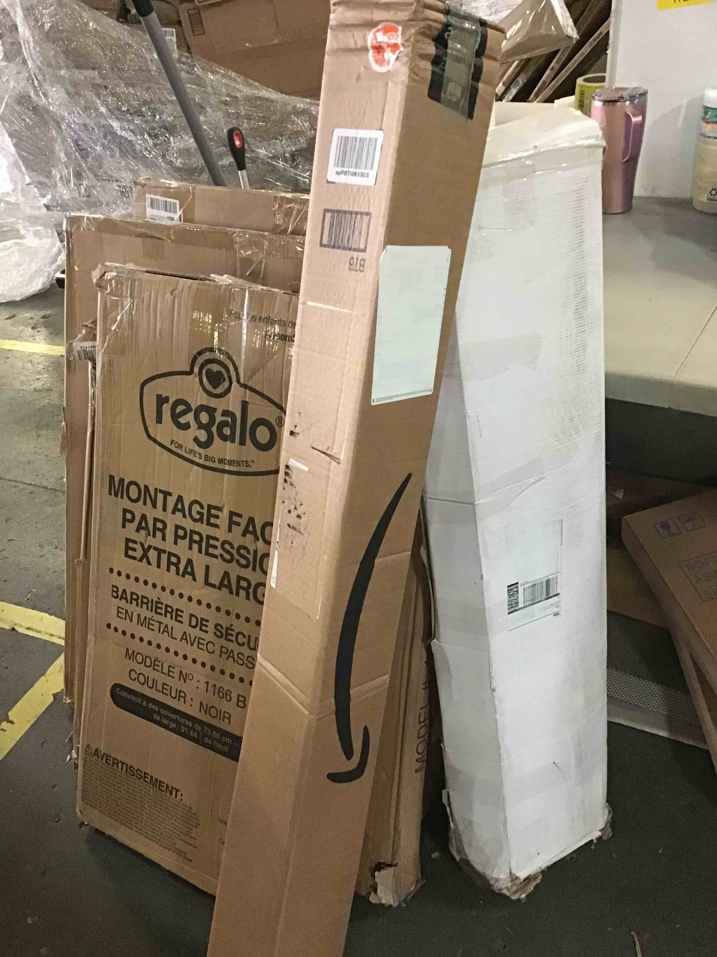 https://s3.amazonaws.com/lotting-images-prod/bidfta/RED5016805_1695666249449.jpeg
