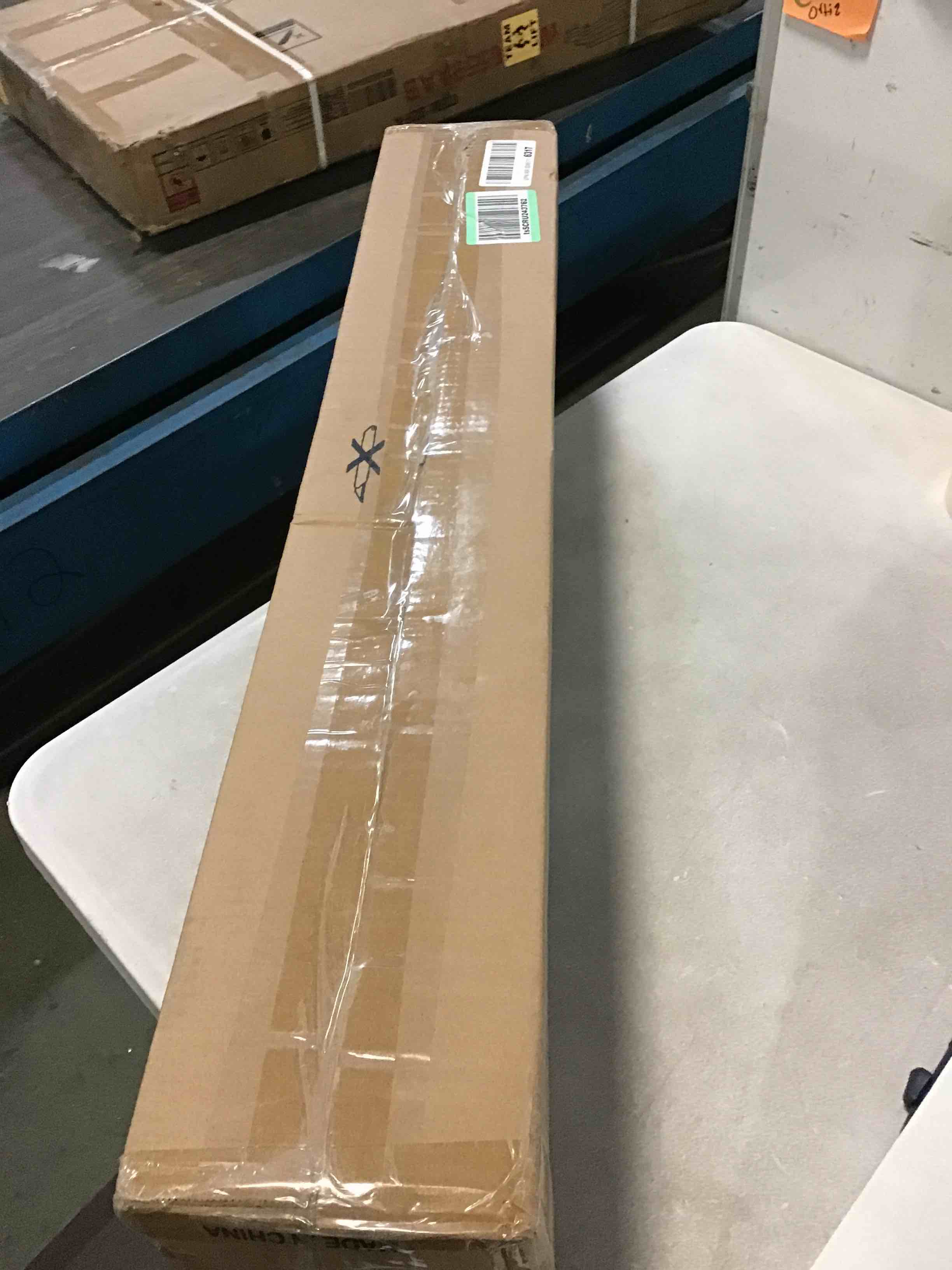 https://s3.amazonaws.com/lotting-images-prod/bidfta/RED5016879_1695728874097.jpeg