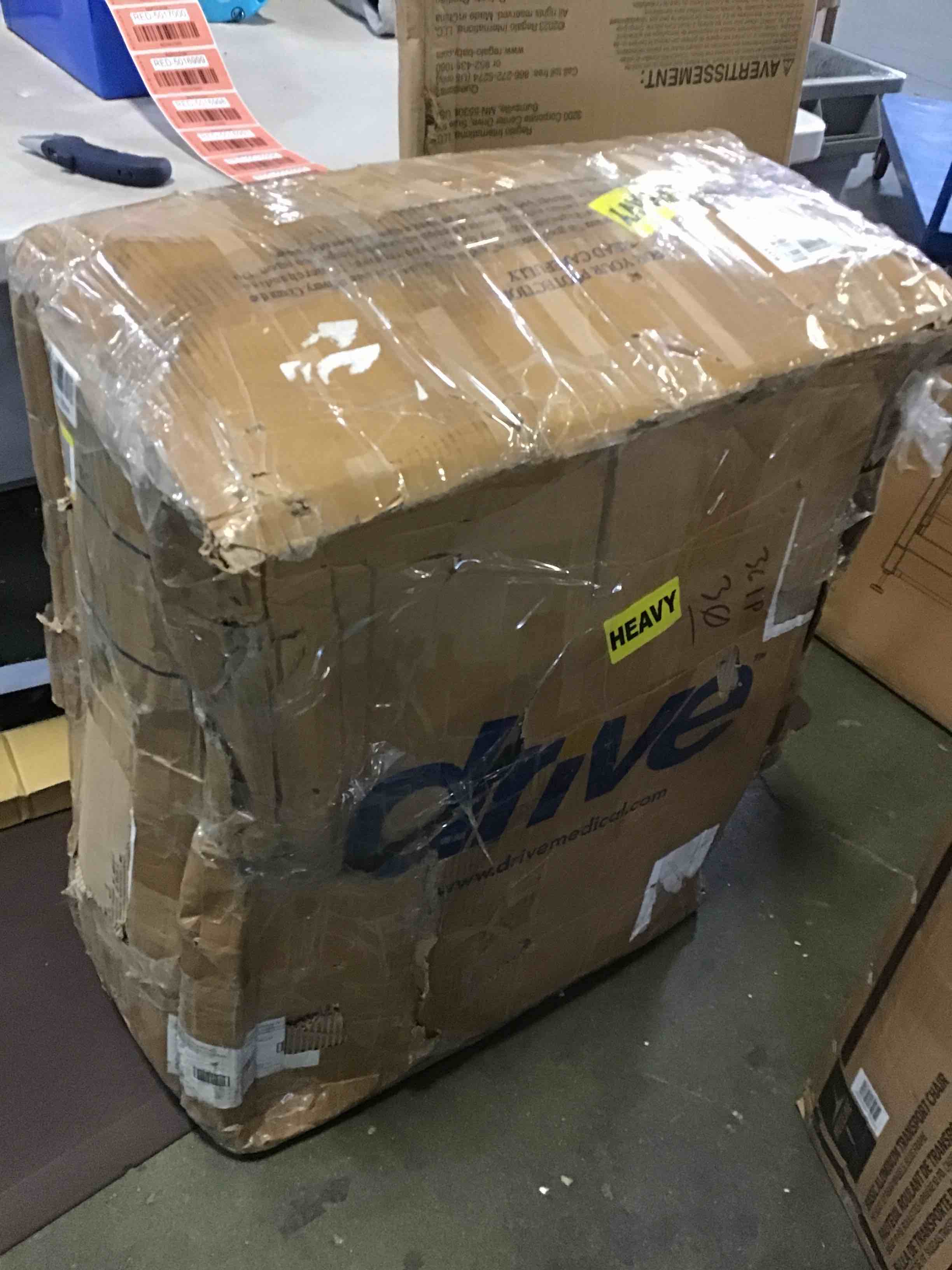 https://s3.amazonaws.com/lotting-images-prod/bidfta/RED5016991_1695744139932.jpeg