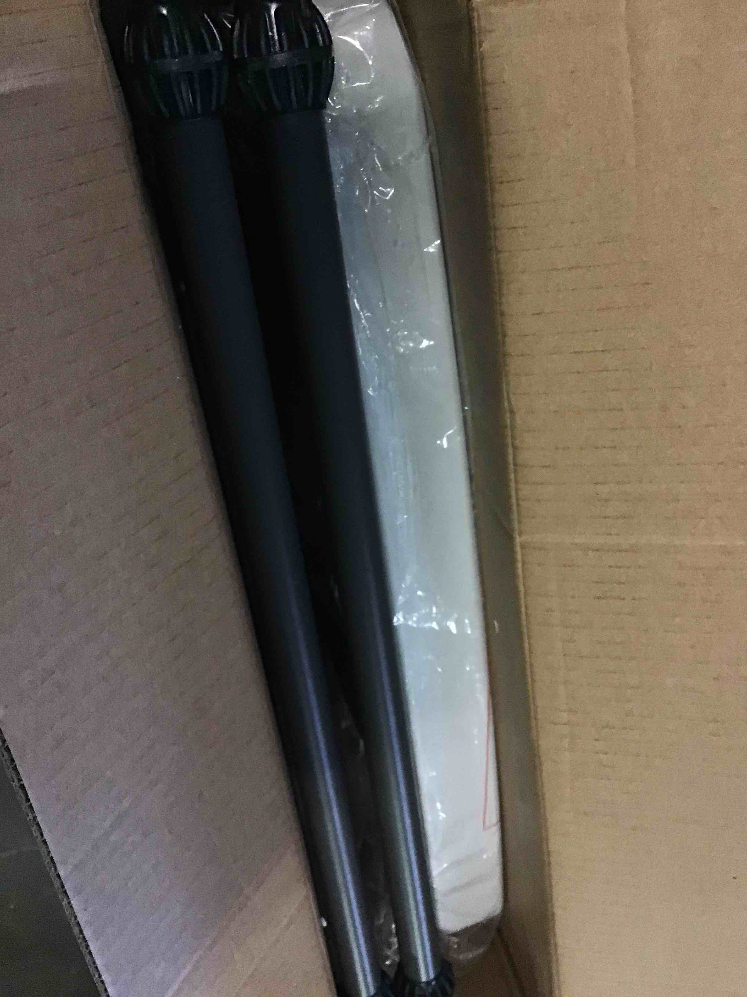https://s3.amazonaws.com/lotting-images-prod/bidfta/RED5016994_1695744491926.jpeg