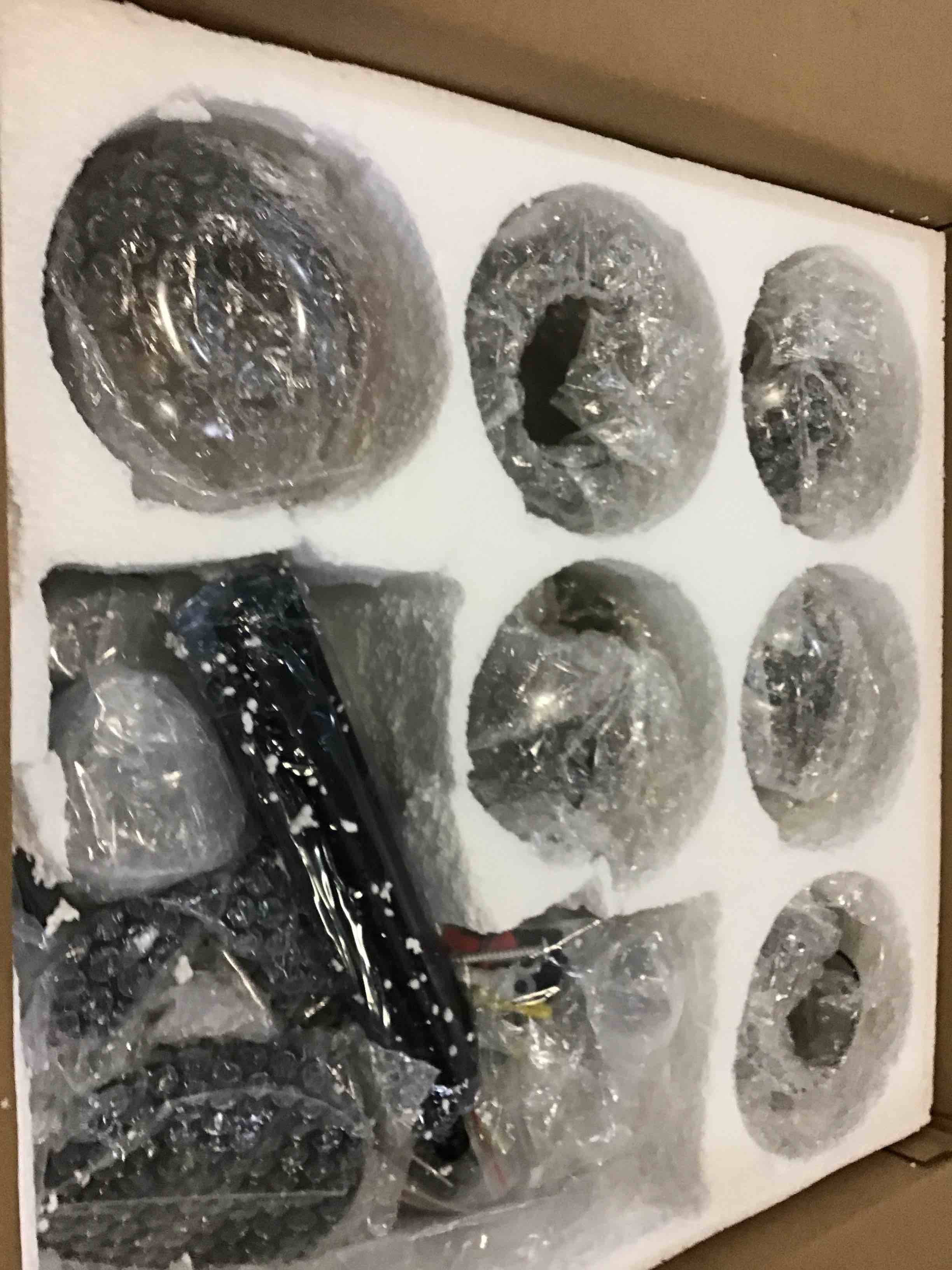 https://s3.amazonaws.com/lotting-images-prod/bidfta/RED5017026_1695750774385.jpeg