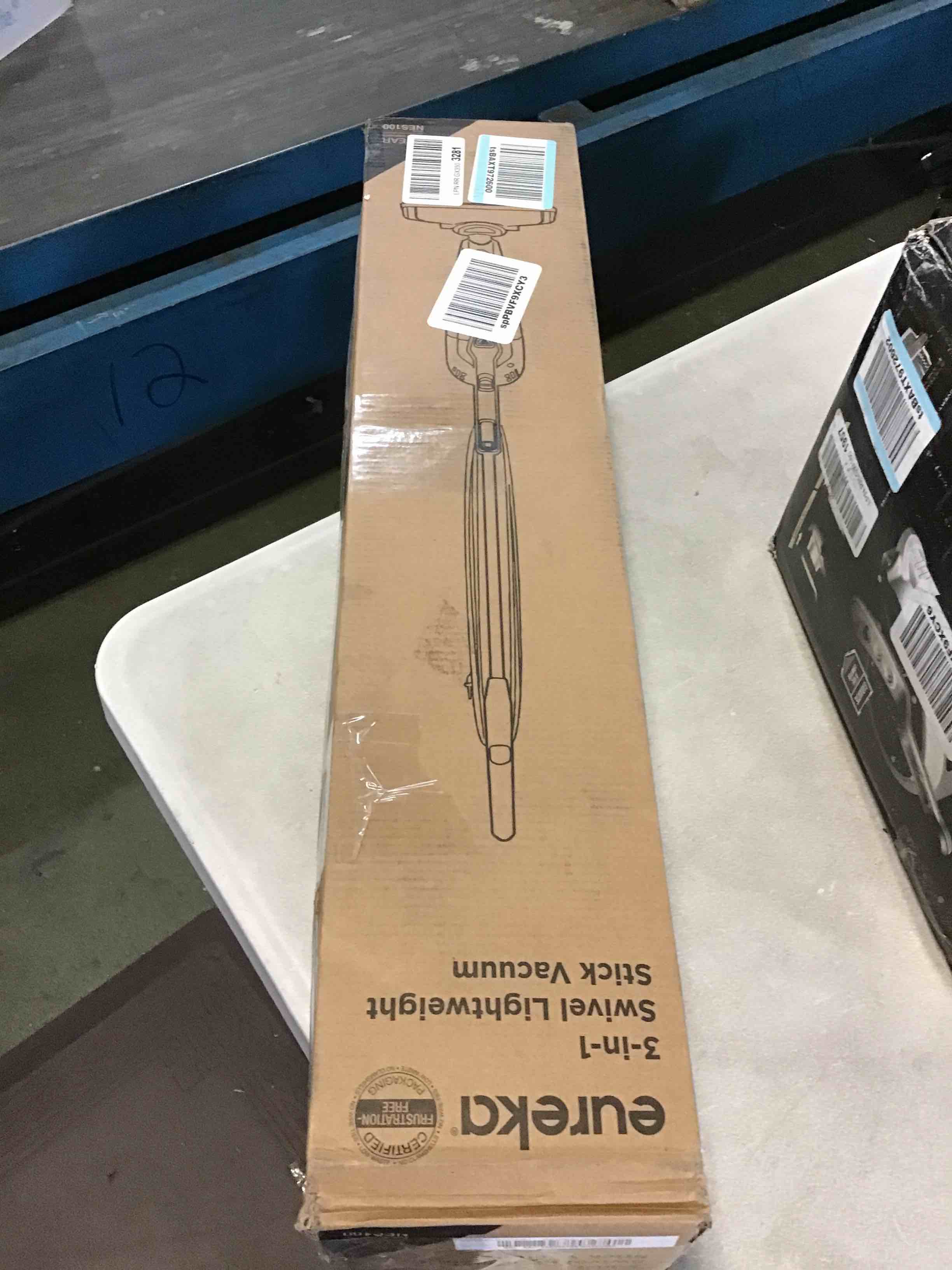 https://s3.amazonaws.com/lotting-images-prod/bidfta/RED5017062_1695754089621.jpeg