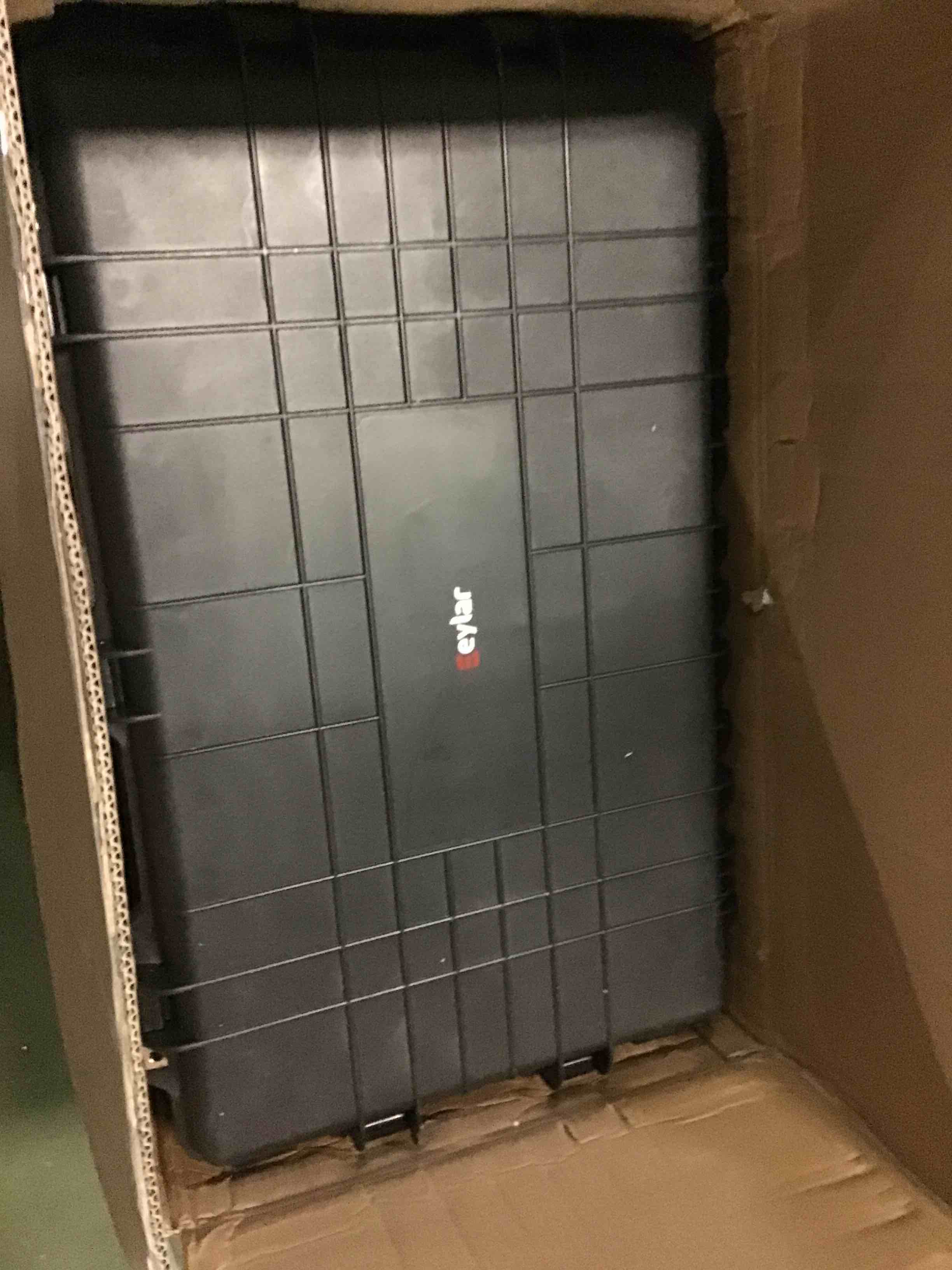 https://s3.amazonaws.com/lotting-images-prod/bidfta/RED5017151_1695819898112.jpeg