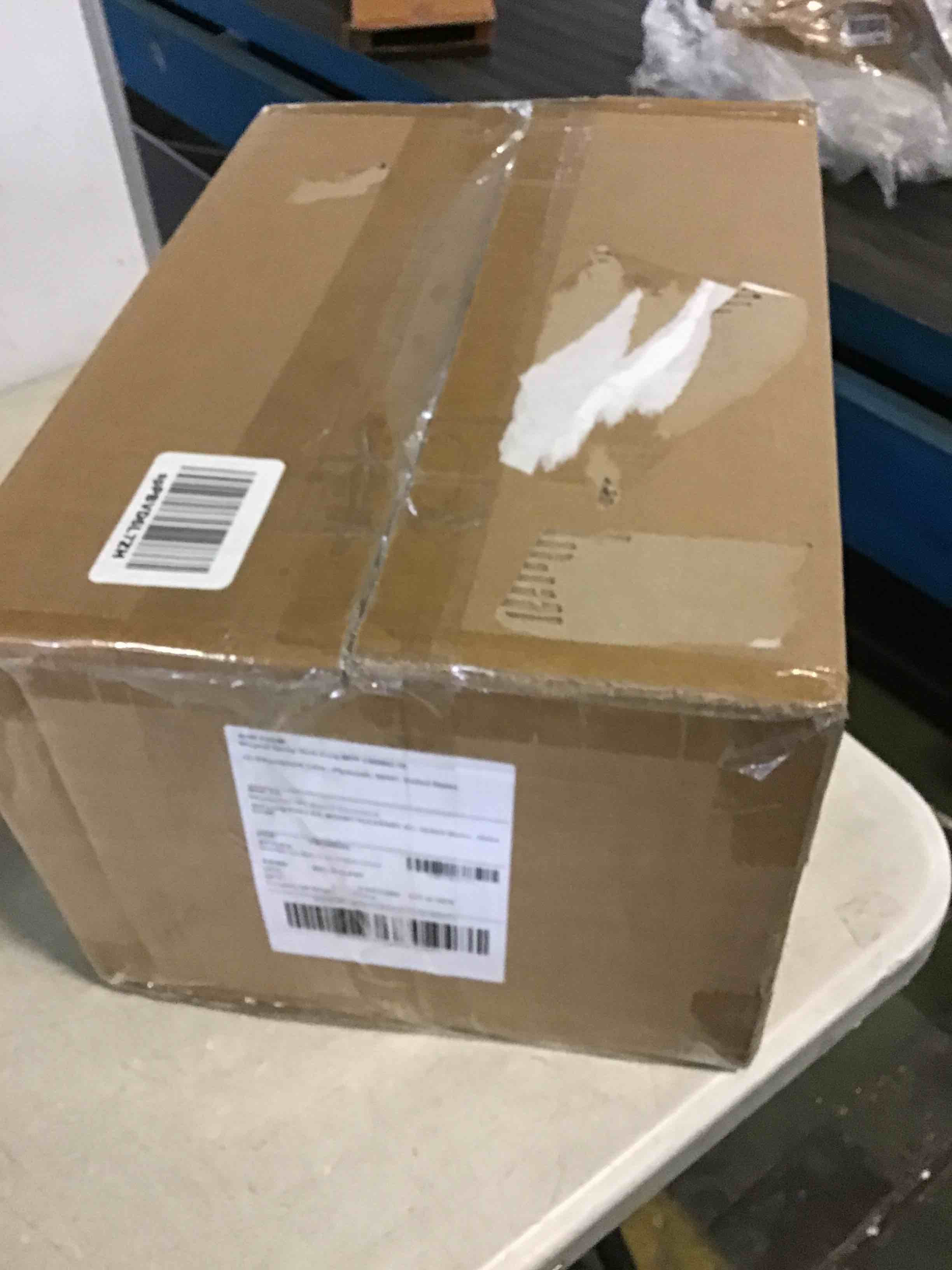 https://s3.amazonaws.com/lotting-images-prod/bidfta/RED5017253_1695835140538.jpeg