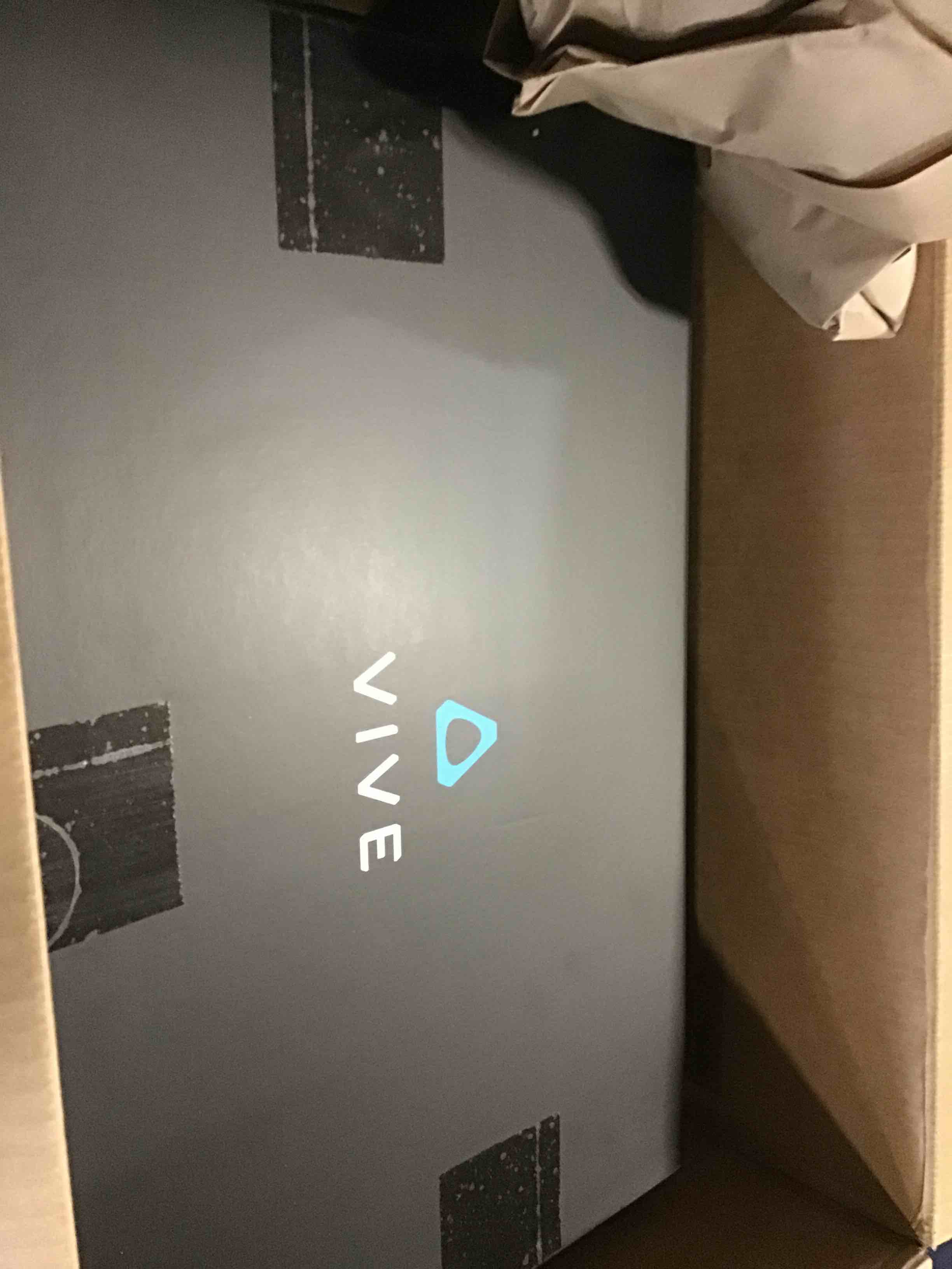 https://s3.amazonaws.com/lotting-images-prod/bidfta/RED5017450_1695921525346.jpeg