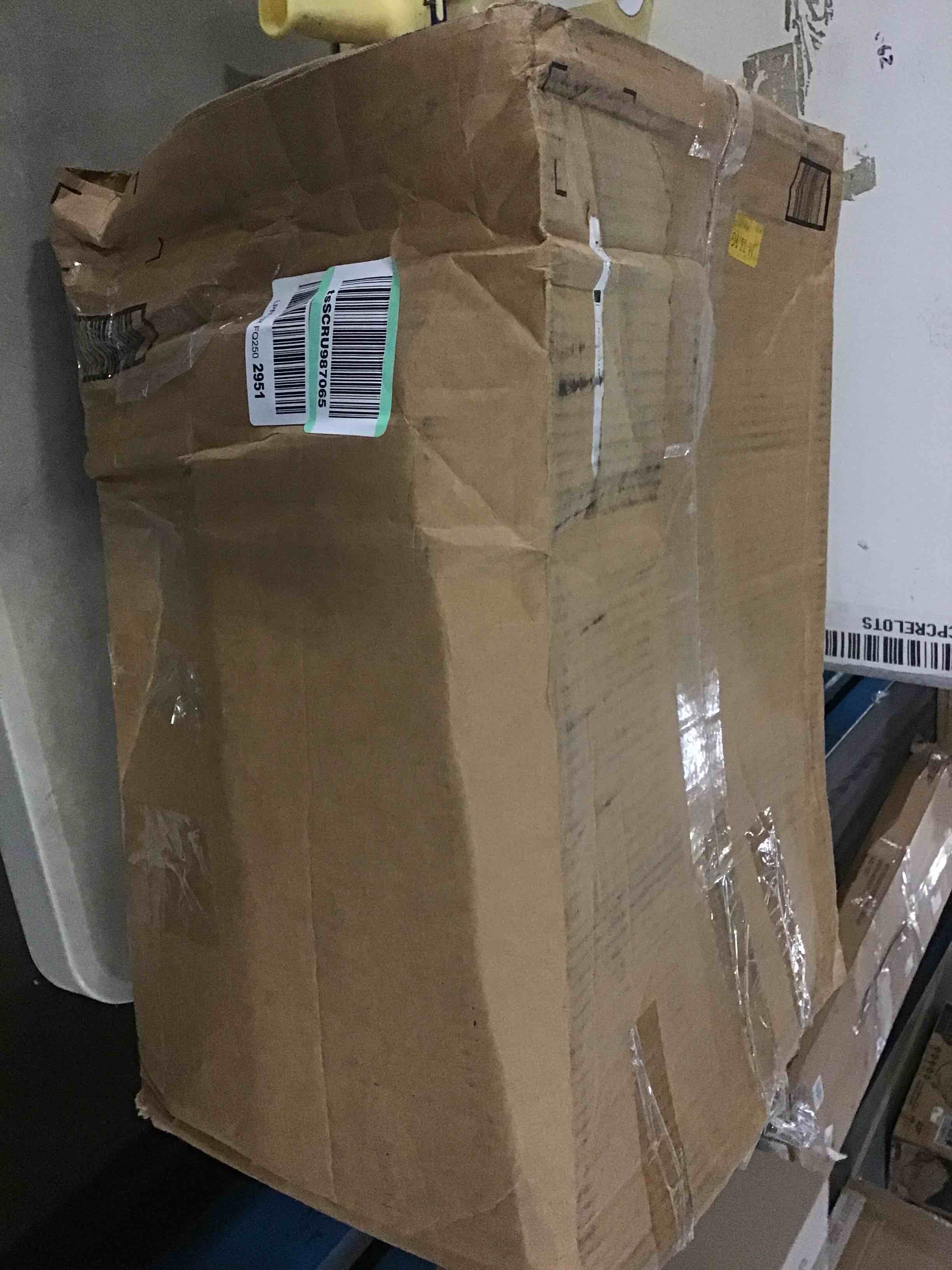 https://s3.amazonaws.com/lotting-images-prod/bidfta/RED5017589_1695994950854.jpeg