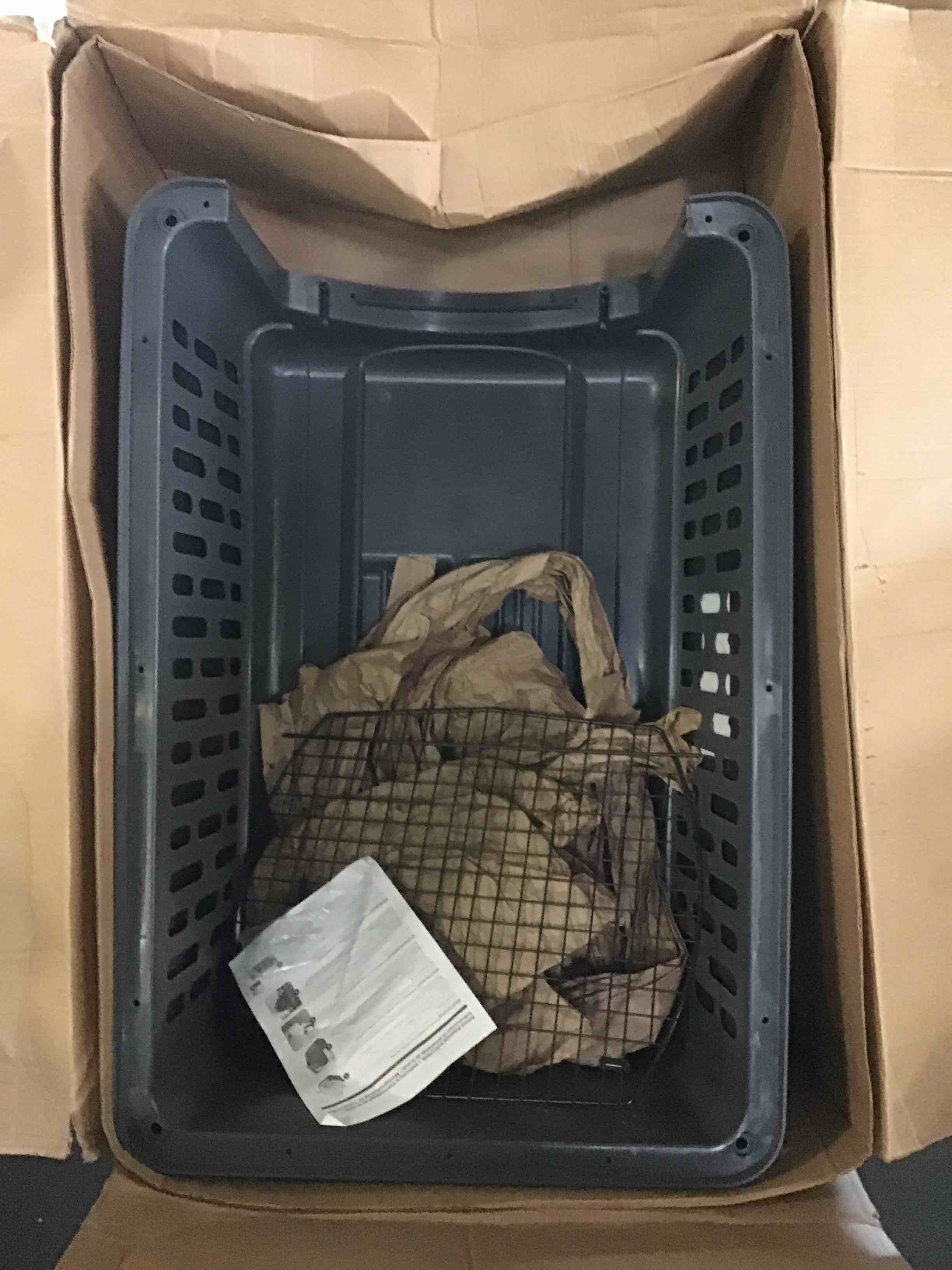 https://s3.amazonaws.com/lotting-images-prod/bidfta/RED5017771_1696251880618.jpeg