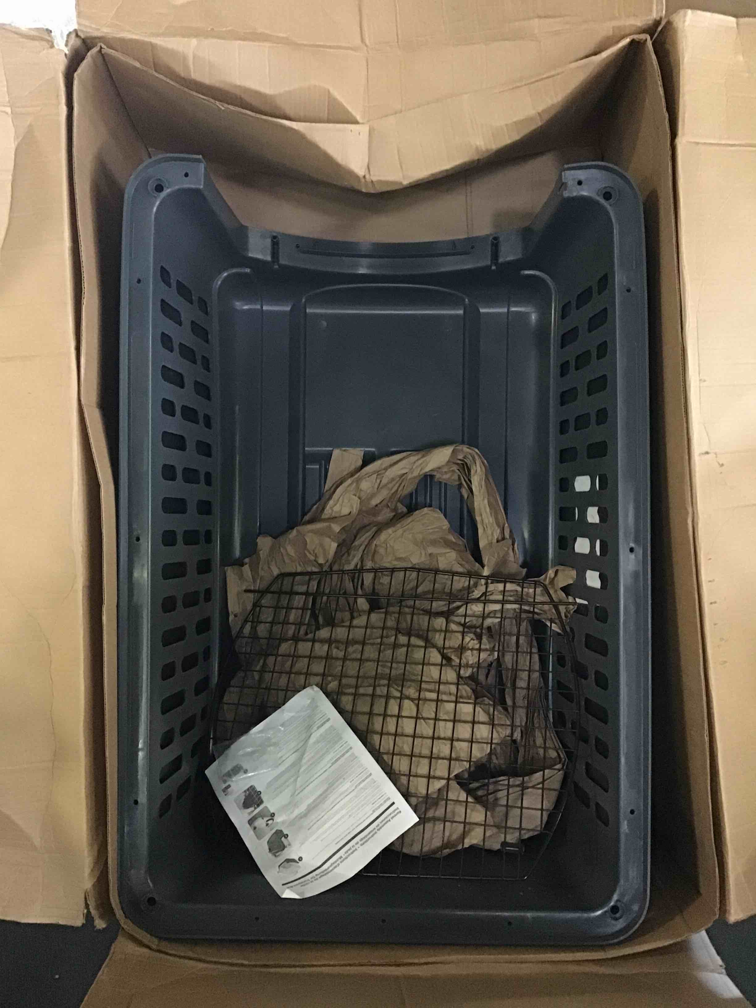 https://s3.amazonaws.com/lotting-images-prod/bidfta/RED5017771_1696251882000.jpeg