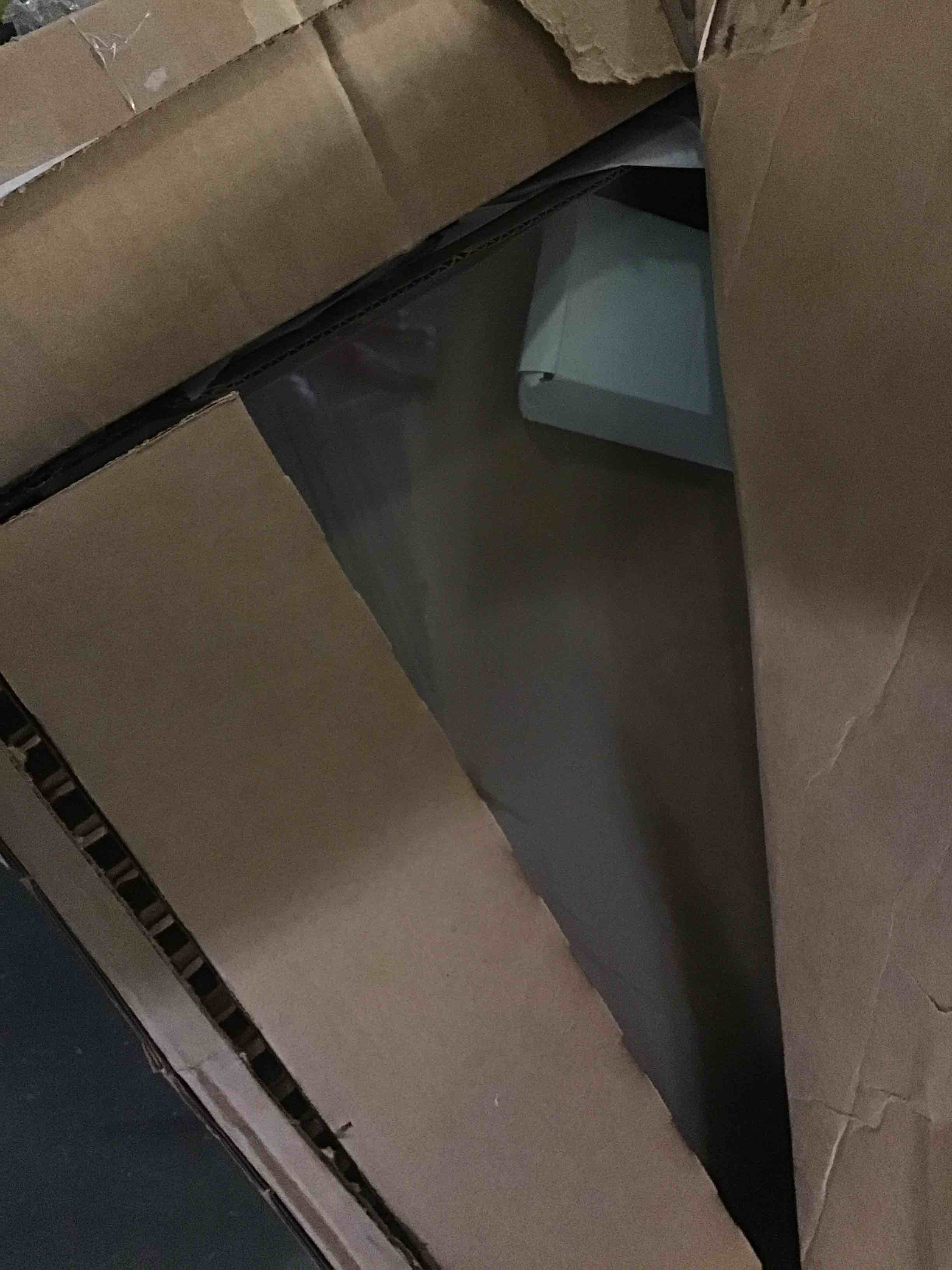 https://s3.amazonaws.com/lotting-images-prod/bidfta/RED5017895_1696275600952.jpeg