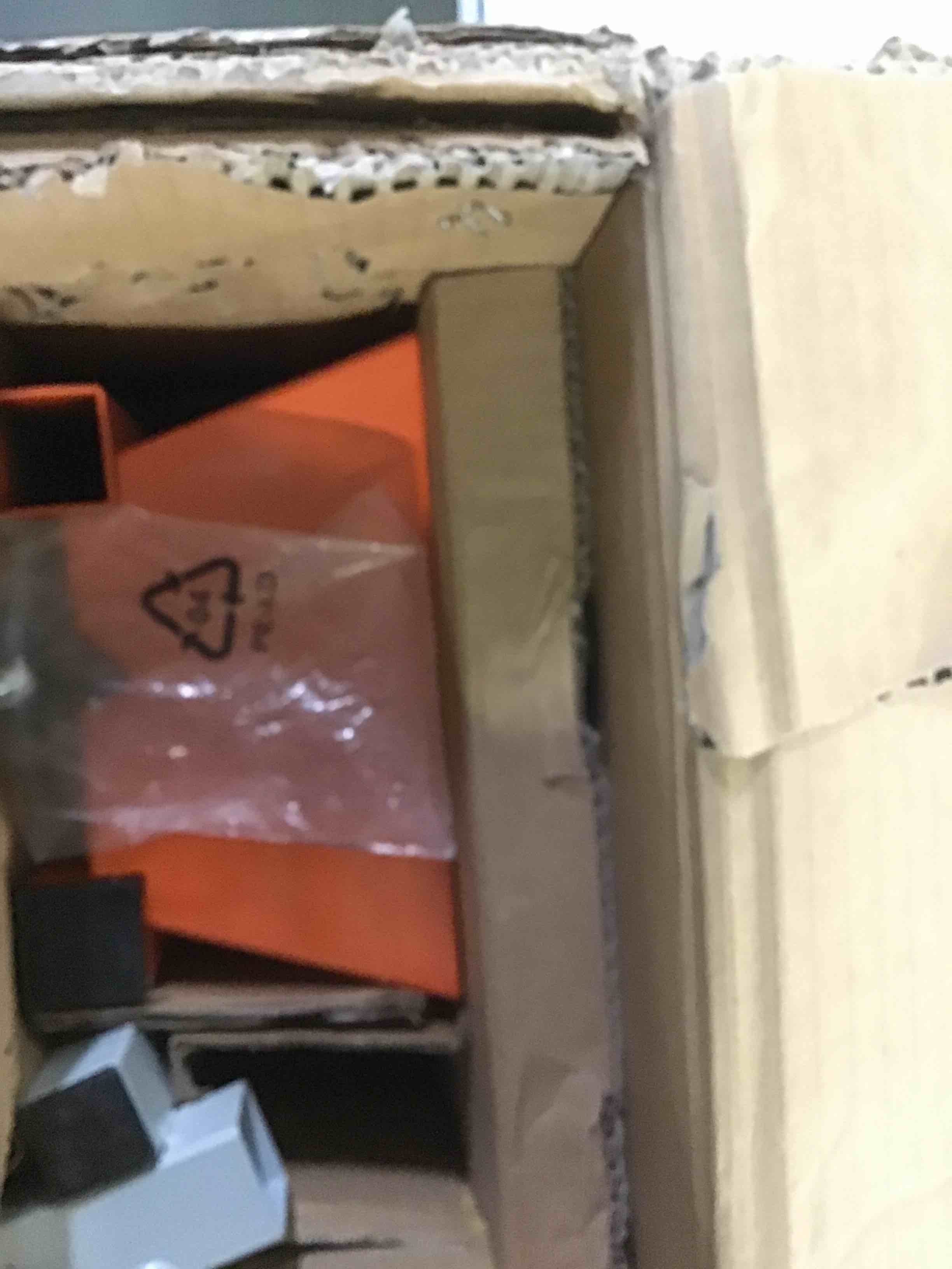https://s3.amazonaws.com/lotting-images-prod/bidfta/RED5017909_1696277584668.jpeg