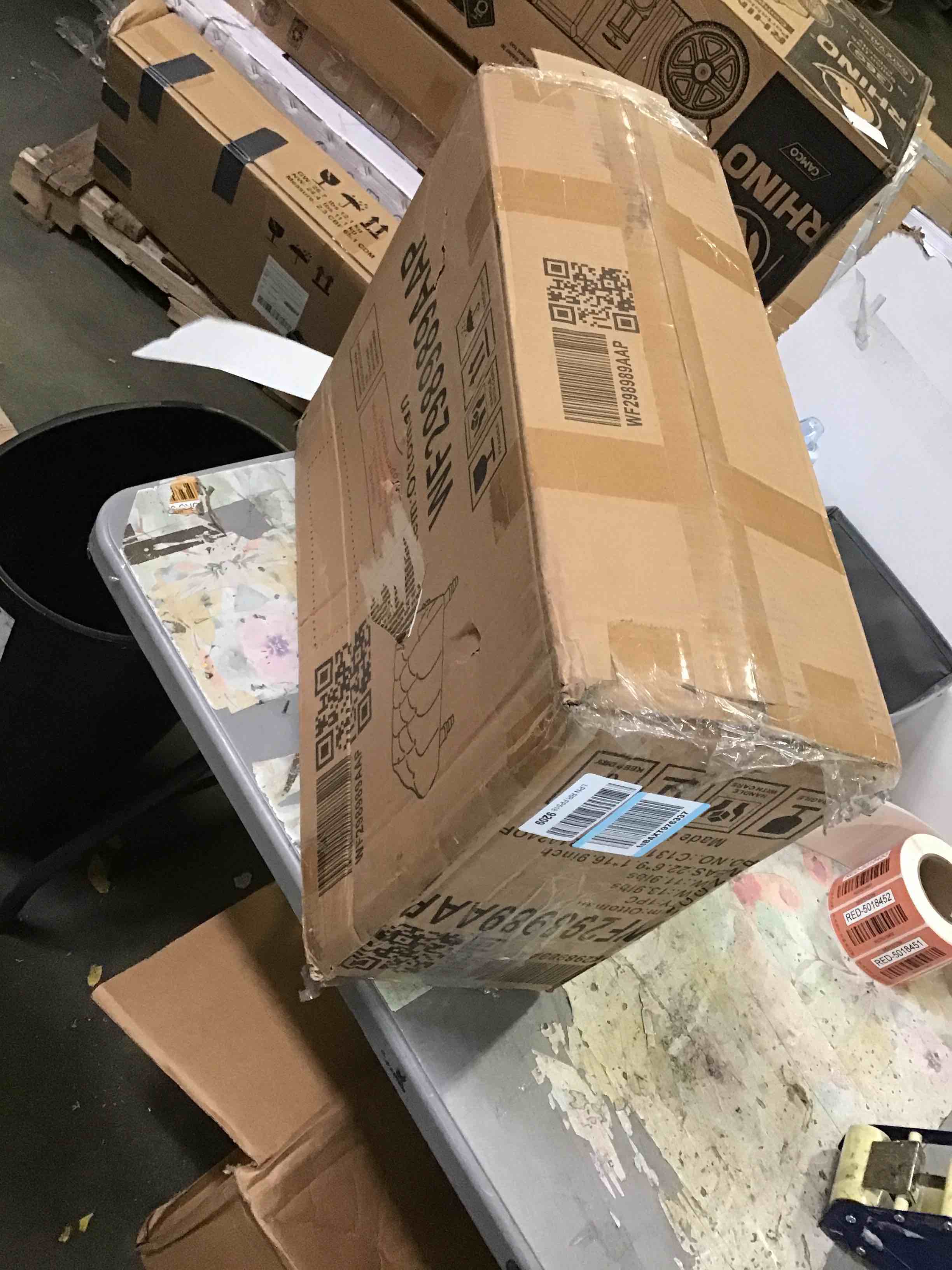 https://s3.amazonaws.com/lotting-images-prod/bidfta/RED5018444_1695306946820.jpeg