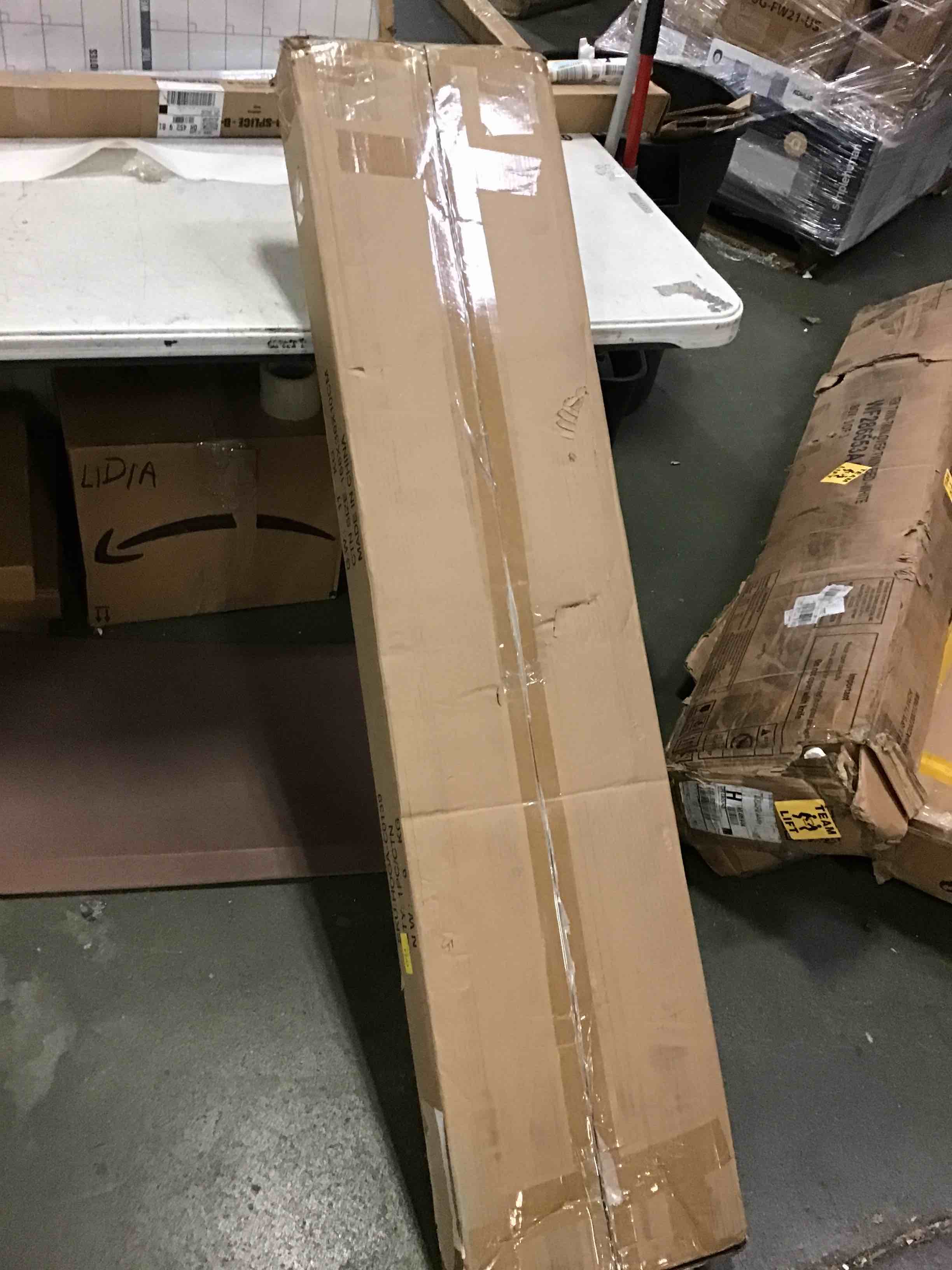https://s3.amazonaws.com/lotting-images-prod/bidfta/RED5018589_1695385892119.jpeg