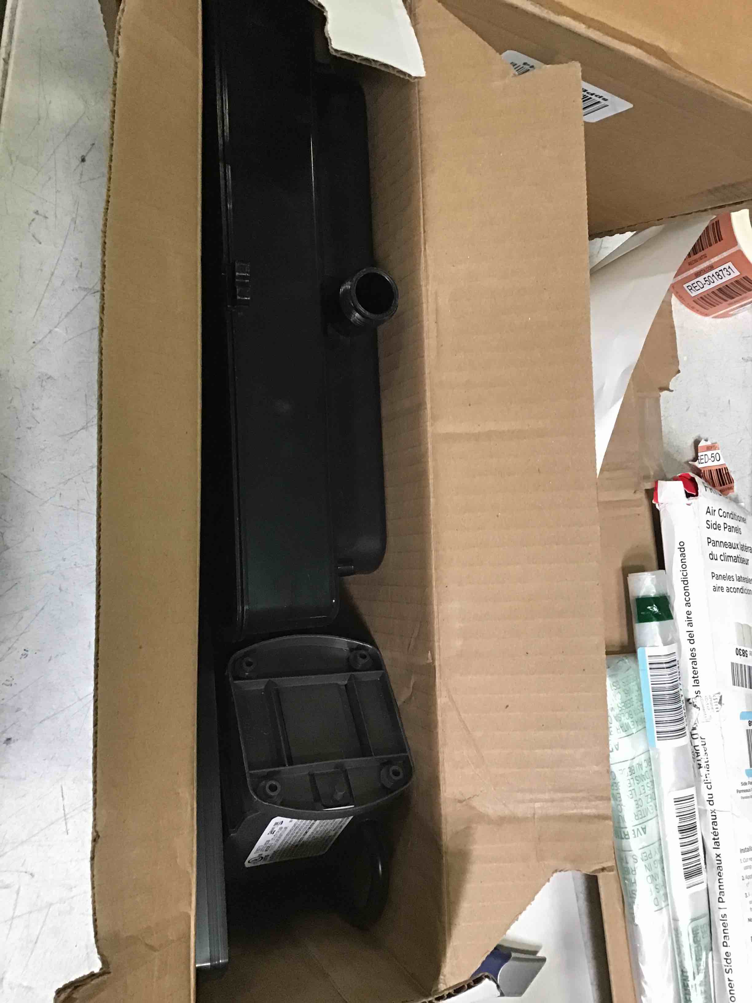 https://s3.amazonaws.com/lotting-images-prod/bidfta/RED5018724_1695405674305.jpeg