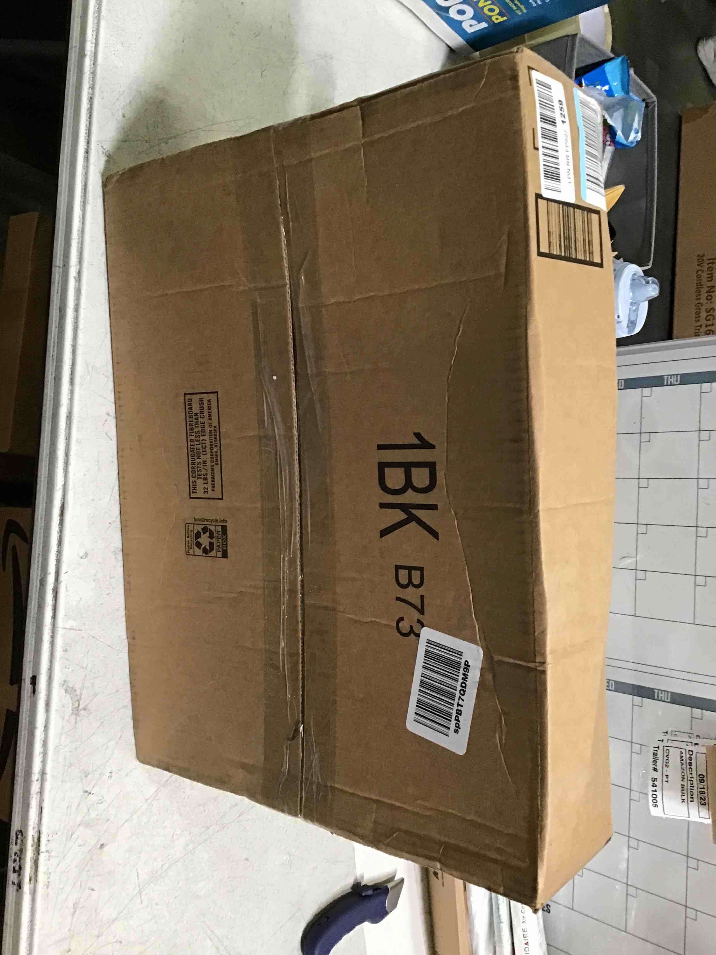 https://s3.amazonaws.com/lotting-images-prod/bidfta/RED5018725_1695405794129.jpeg