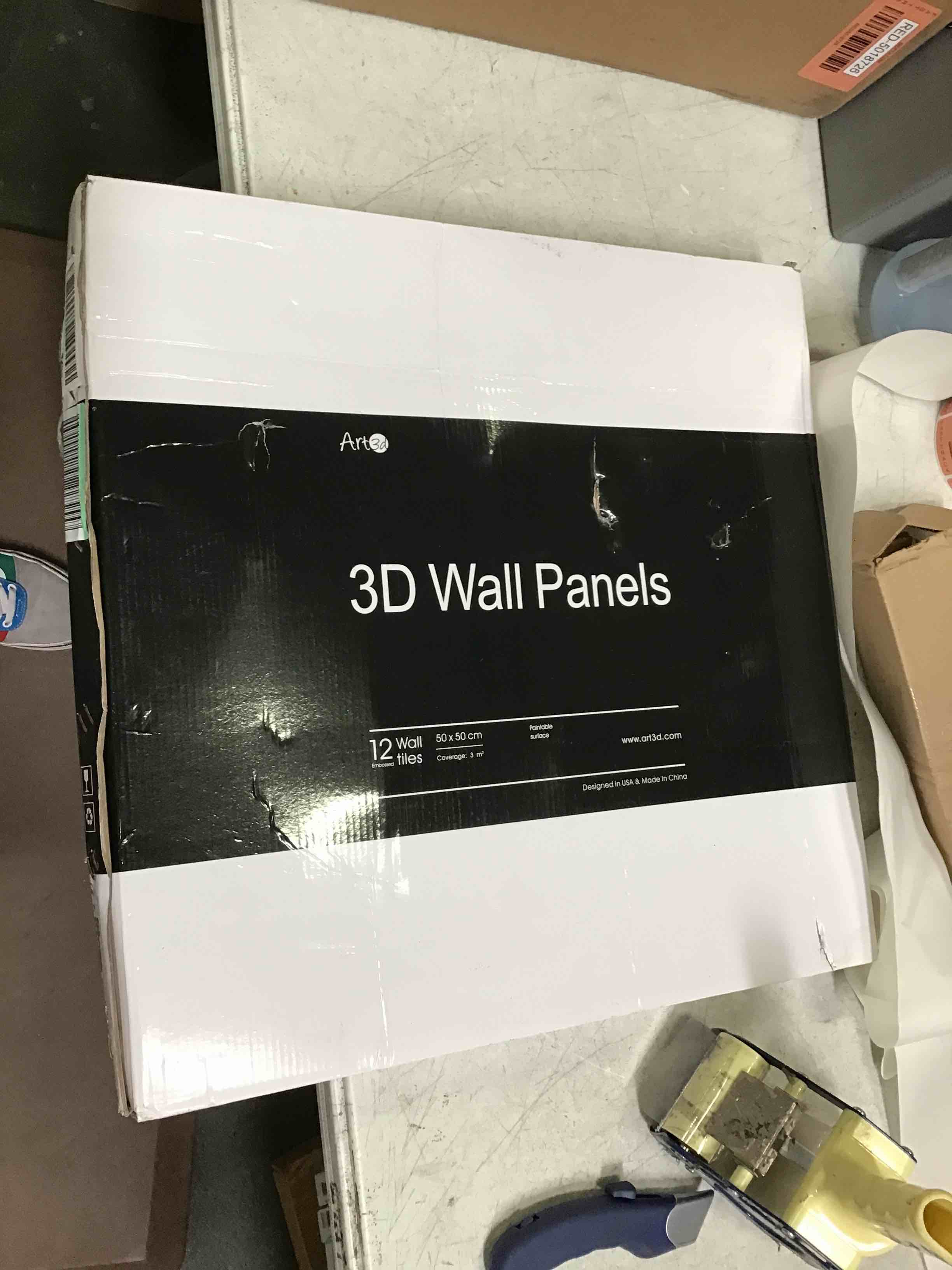 https://s3.amazonaws.com/lotting-images-prod/bidfta/RED5018727_1695405964584.jpeg